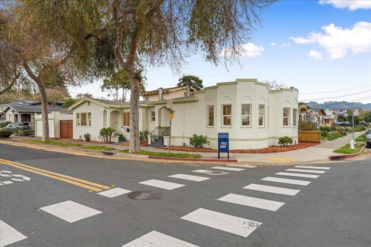 Detail Gallery Image 44 of 59 For 2717 Mabel St, Berkeley,  CA 94702 - – Beds | – Baths