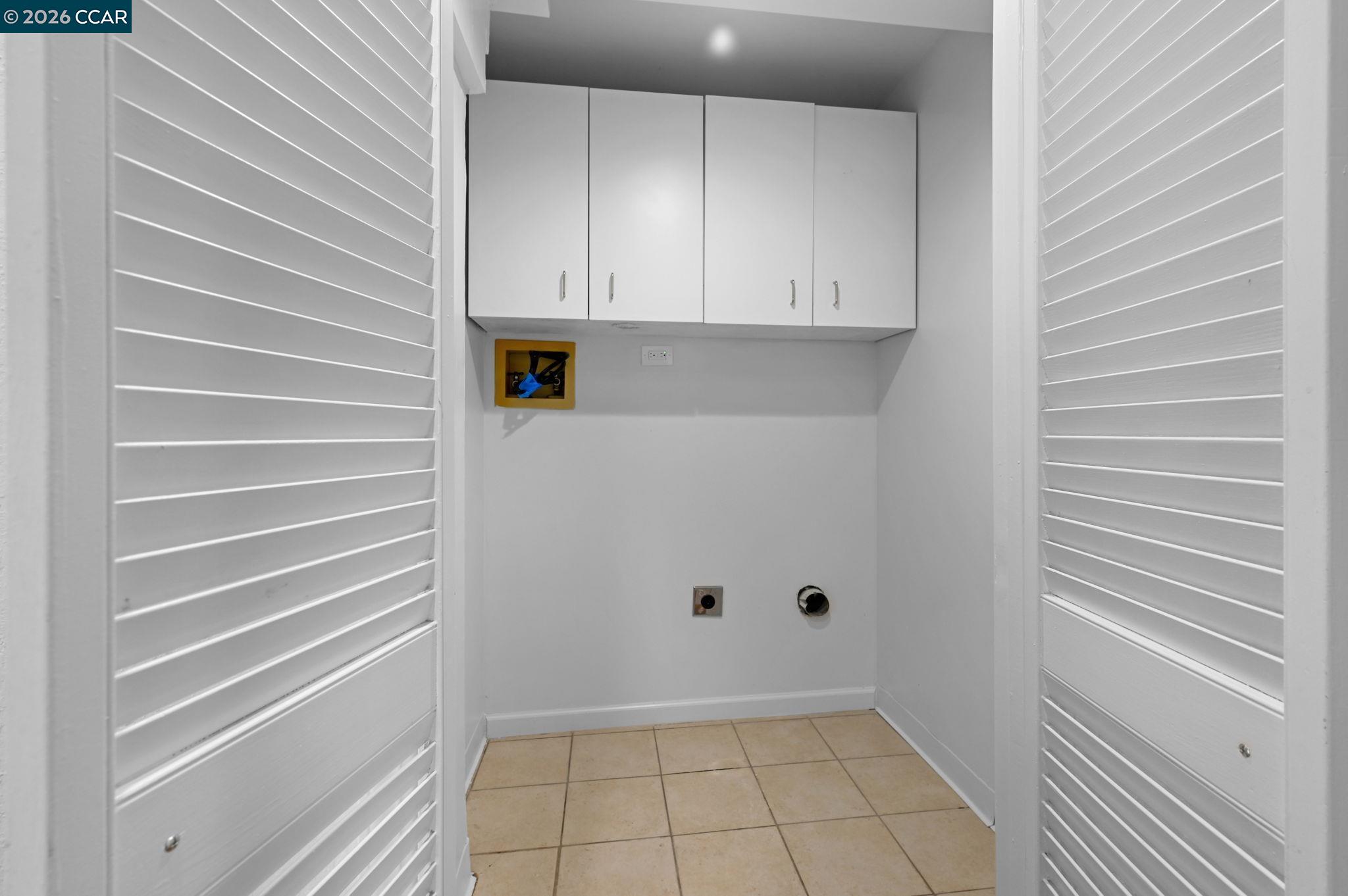 Detail Gallery Image 14 of 29 For 1921 Gilly Lane, Concord,  CA 94518 - 3 Beds | 2/1 Baths