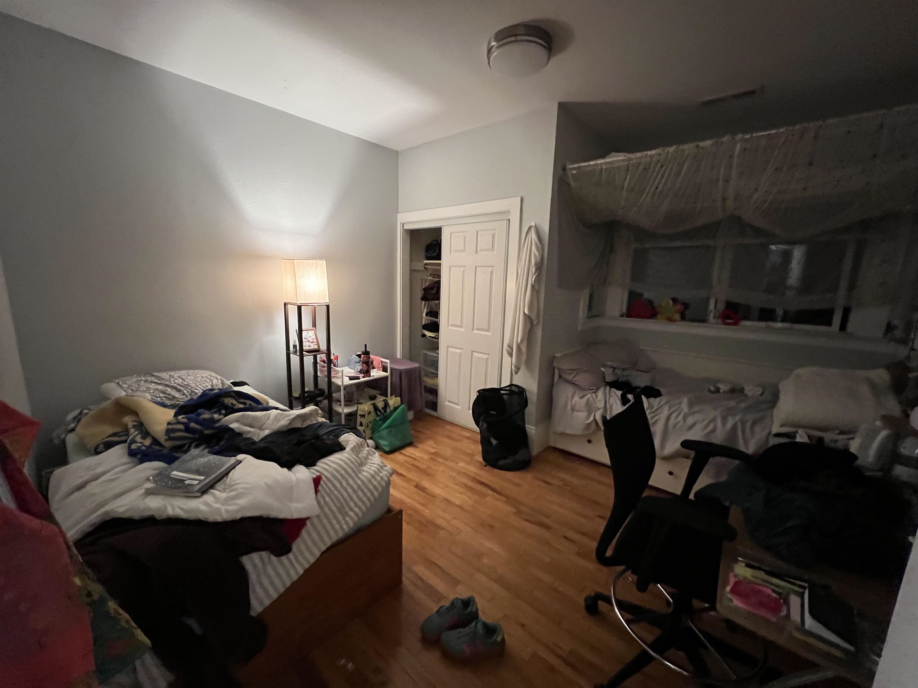 Detail Gallery Image 6 of 8 For 2214 Durant Ave #5,  Berkeley,  CA 94704-1518 - 2 Beds | 1 Baths