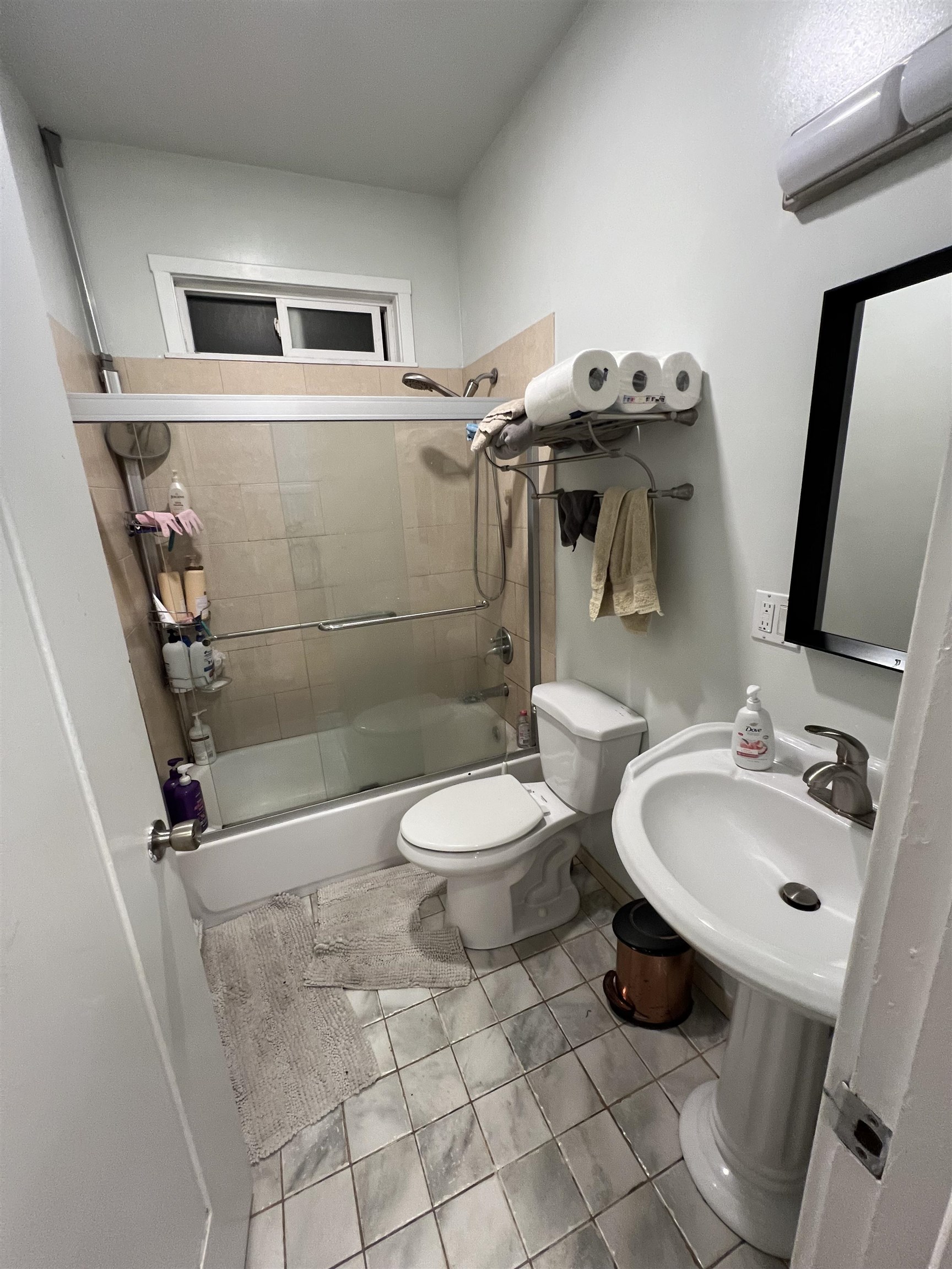 Detail Gallery Image 8 of 8 For 2214 Durant Ave #5,  Berkeley,  CA 94704-1518 - 2 Beds | 1 Baths