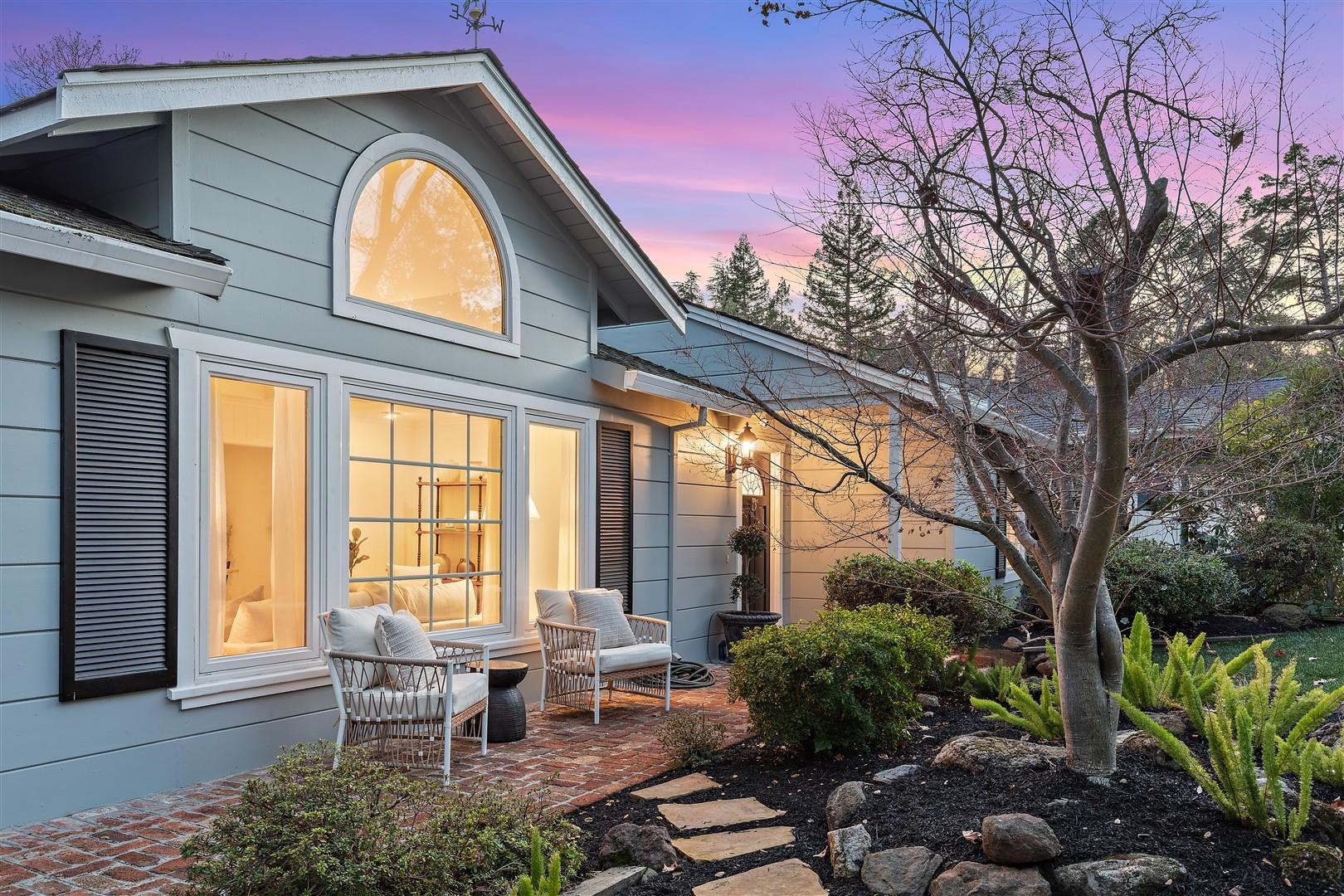 Detail Gallery Image 2 of 53 For 48 Bonita Court, Walnut Creek,  CA 94595 - 3 Beds | 2 Baths