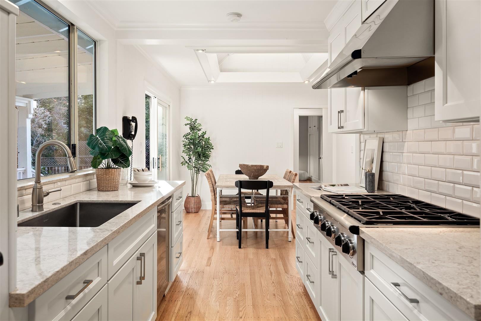 Detail Gallery Image 13 of 53 For 48 Bonita Court, Walnut Creek,  CA 94595 - 3 Beds | 2 Baths