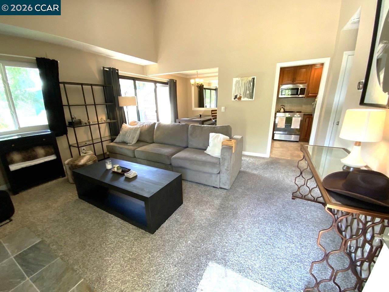 Photo #3: 41123207 Listing: Photo #3