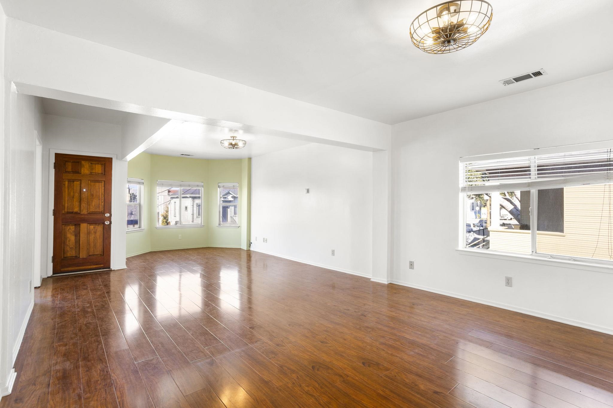 Detail Gallery Image 5 of 17 For 1418 15th, Oakland,  CA 94606 - – Beds | – Baths