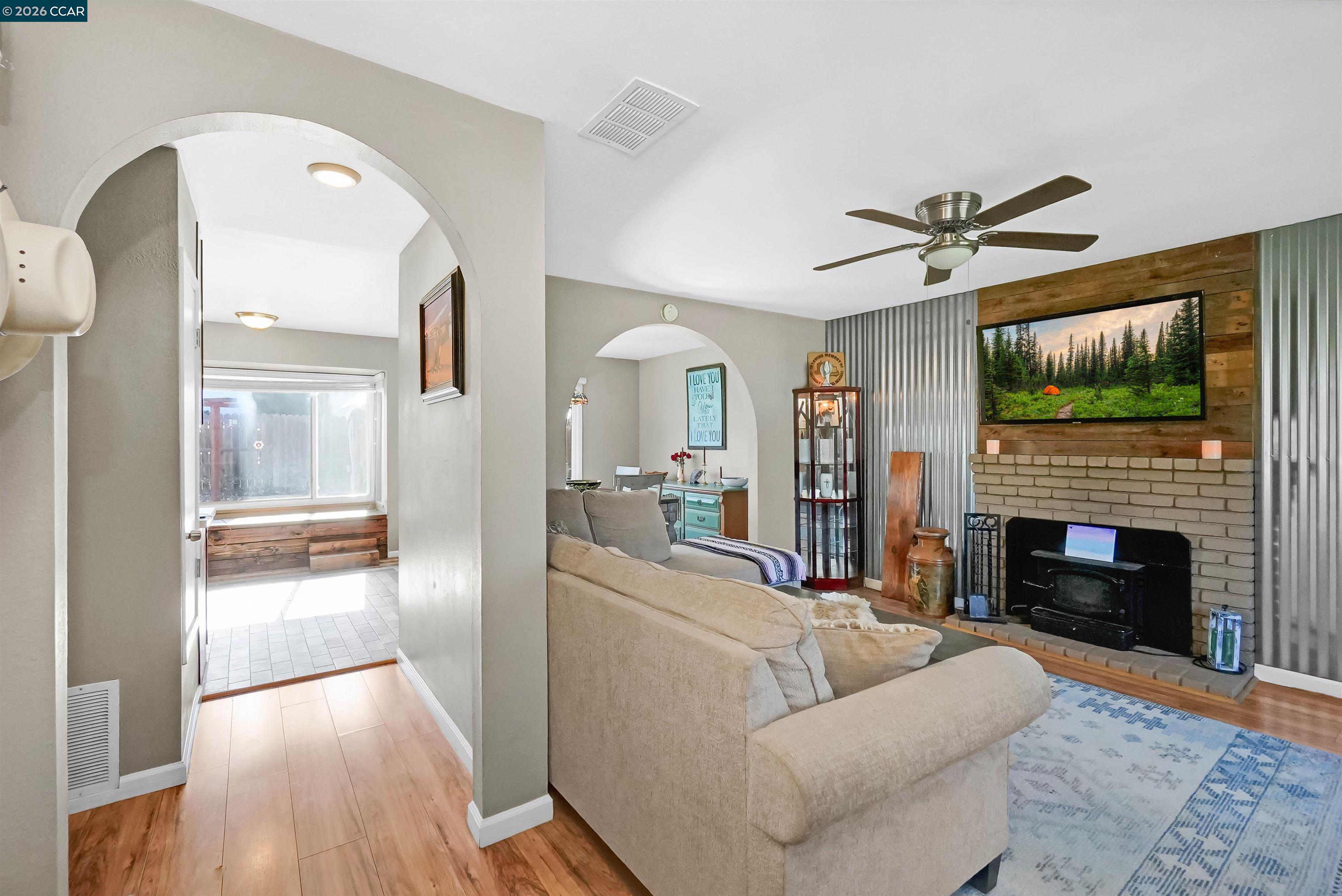 Detail Gallery Image 11 of 50 For 1425 W Cypress Rd, Oakley,  CA 94561 - 3 Beds | 2 Baths