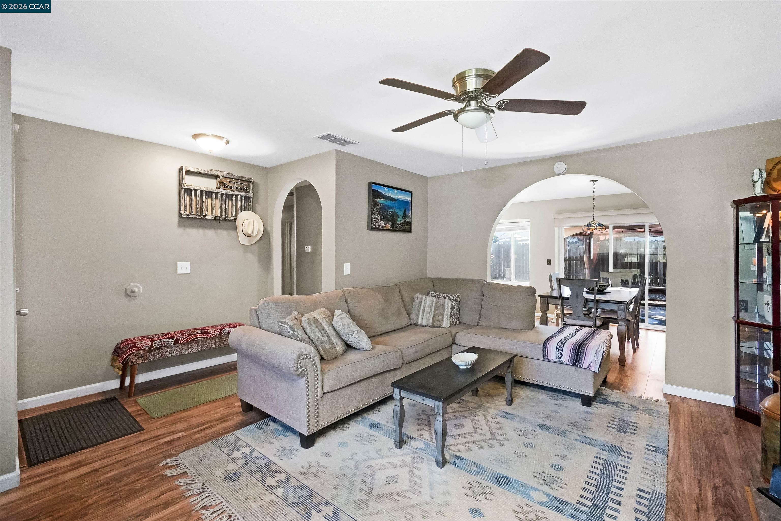 Detail Gallery Image 13 of 50 For 1425 W Cypress Rd, Oakley,  CA 94561 - 3 Beds | 2 Baths