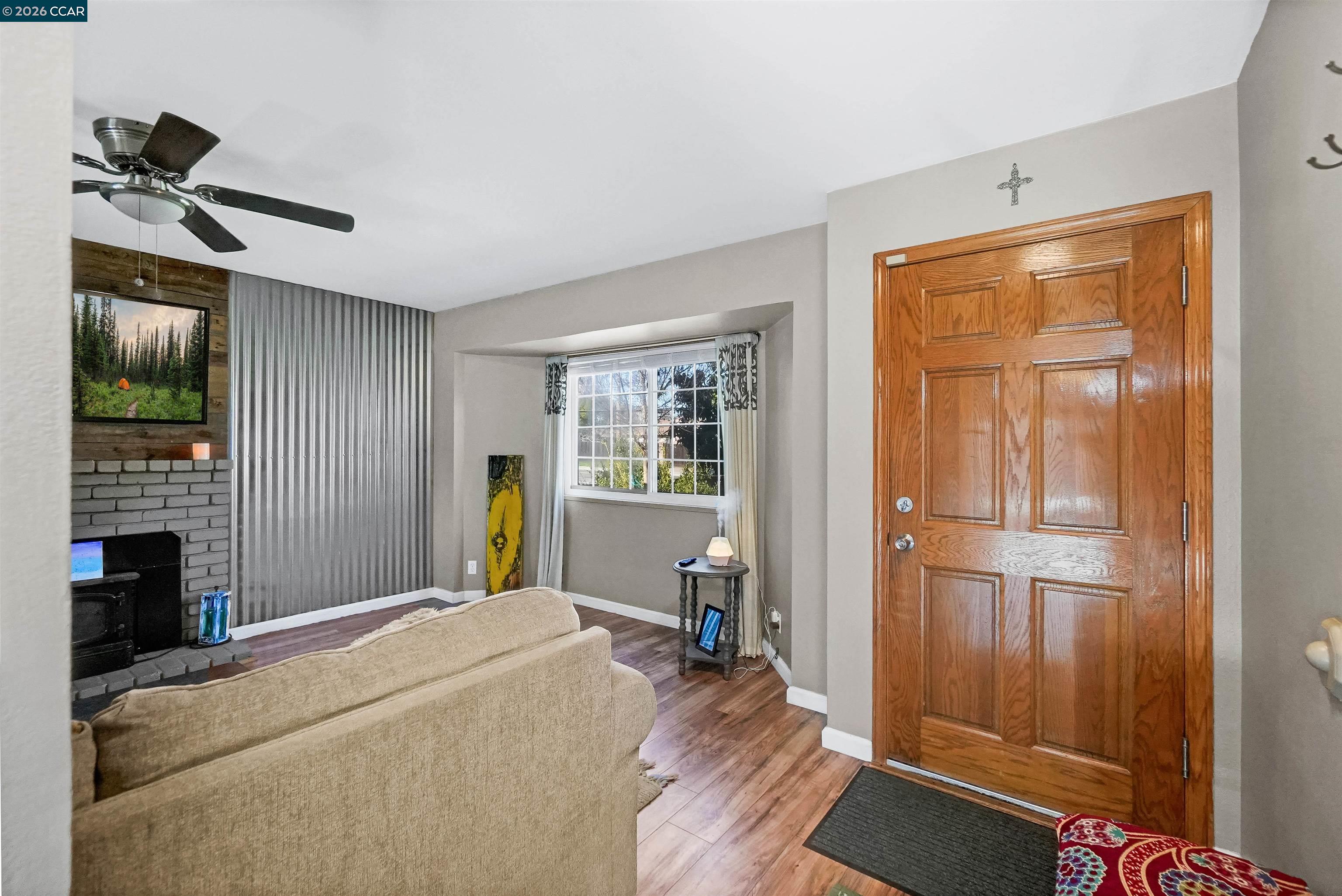 Detail Gallery Image 10 of 50 For 1425 W Cypress Rd, Oakley,  CA 94561 - 3 Beds | 2 Baths