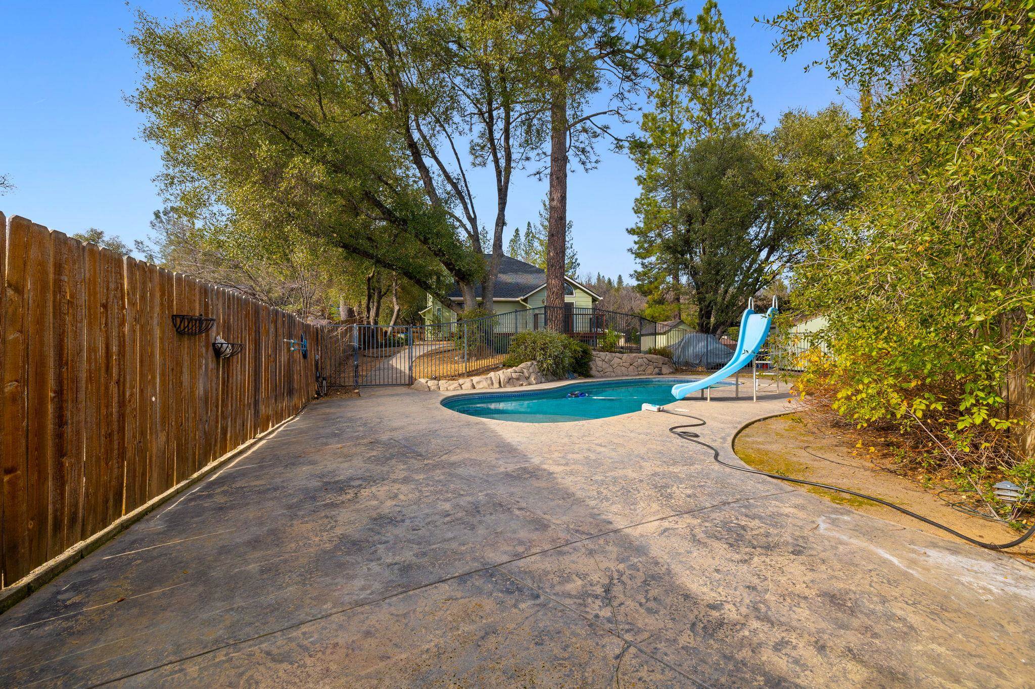 Detail Gallery Image 44 of 50 For 16177 Acorn, Sonora,  CA 95370-9670 - 4 Beds | 2/1 Baths