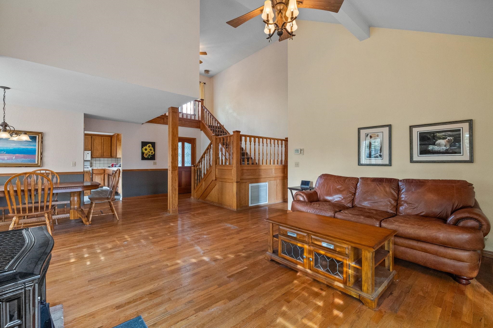 Detail Gallery Image 7 of 50 For 16177 Acorn, Sonora,  CA 95370-9670 - 4 Beds | 2/1 Baths