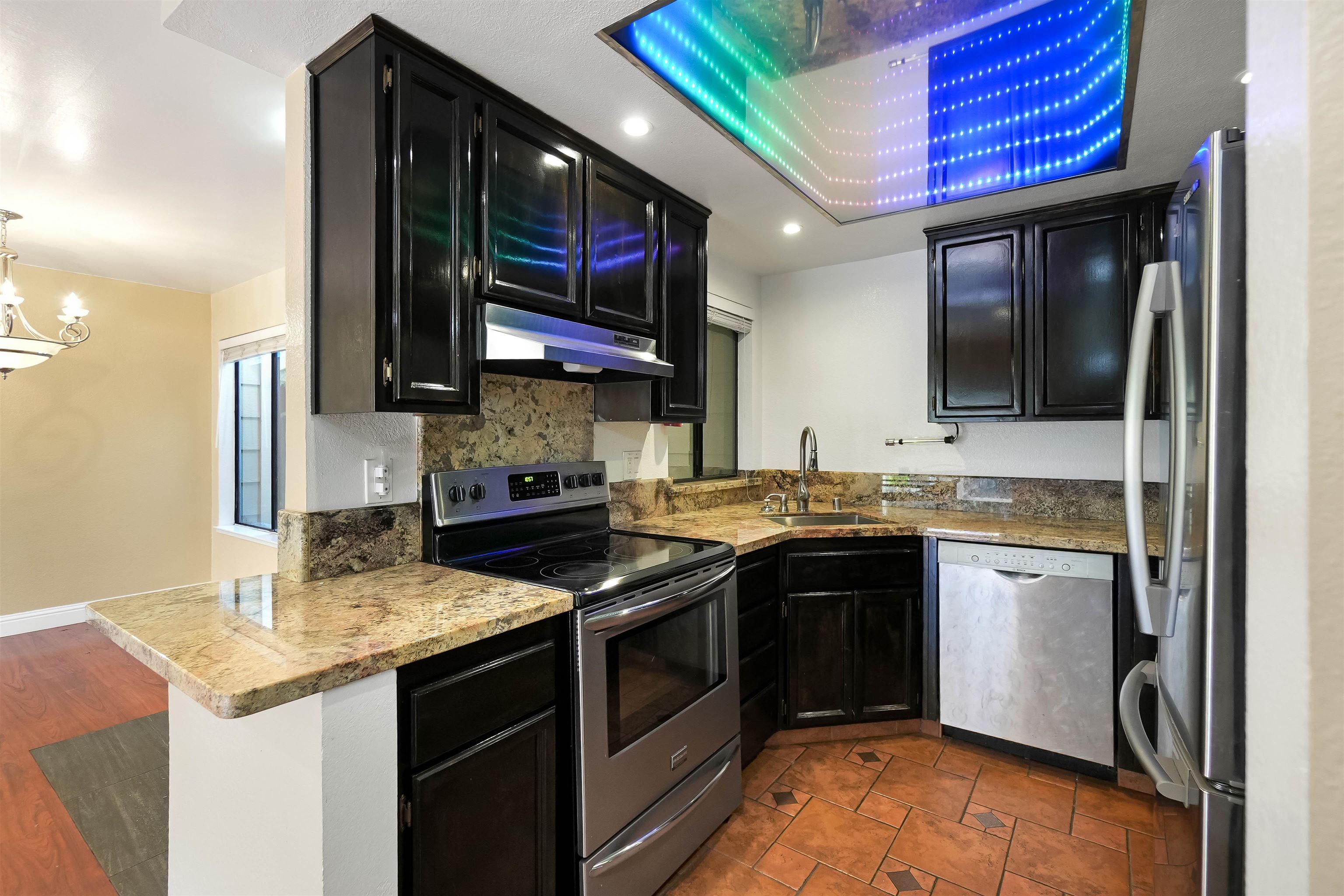 Photo #12: 41123216 Listing: Photo #12