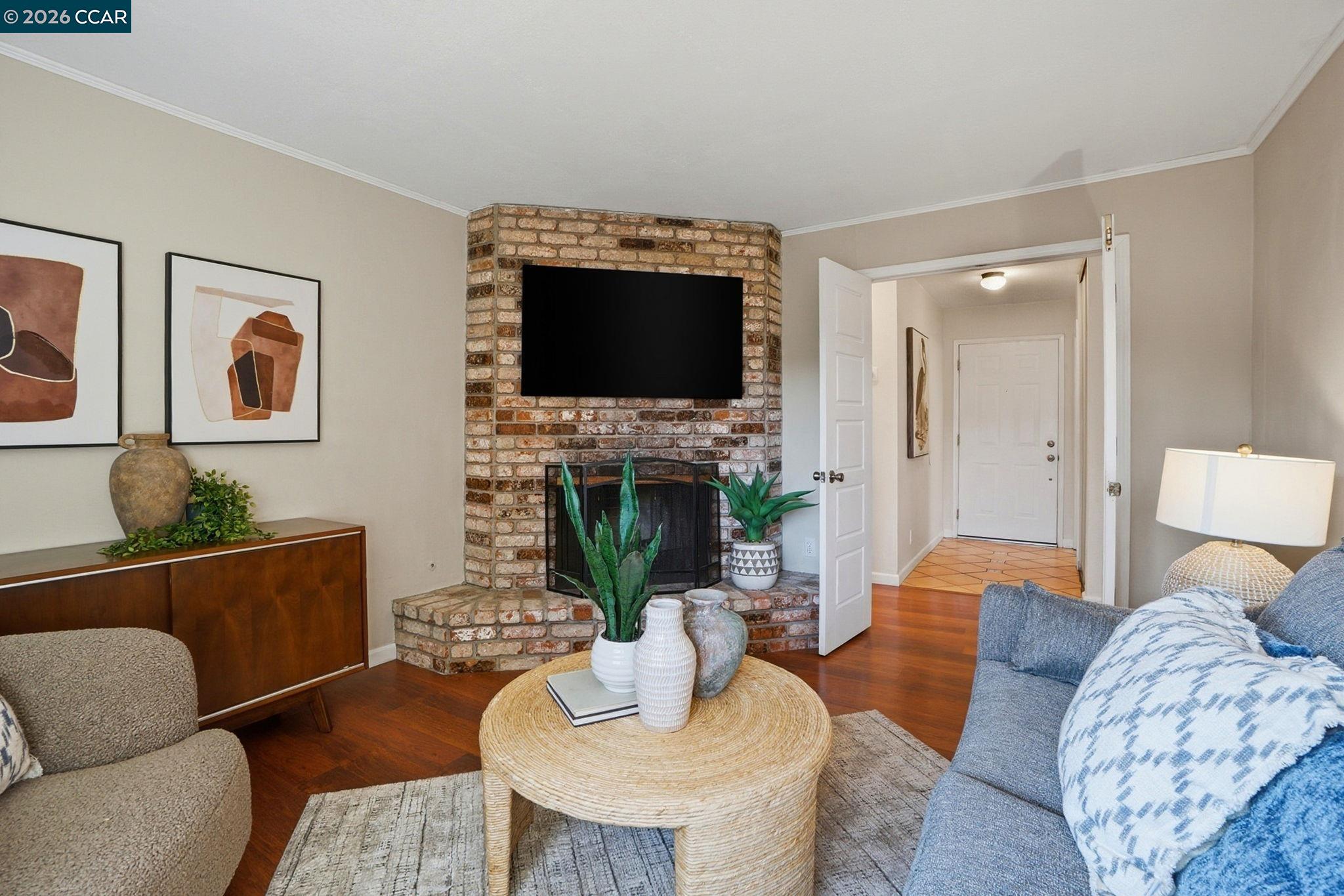 Detail Gallery Image 4 of 41 For 3617 Sanford St, Concord,  CA 94520 - 3 Beds | 2 Baths