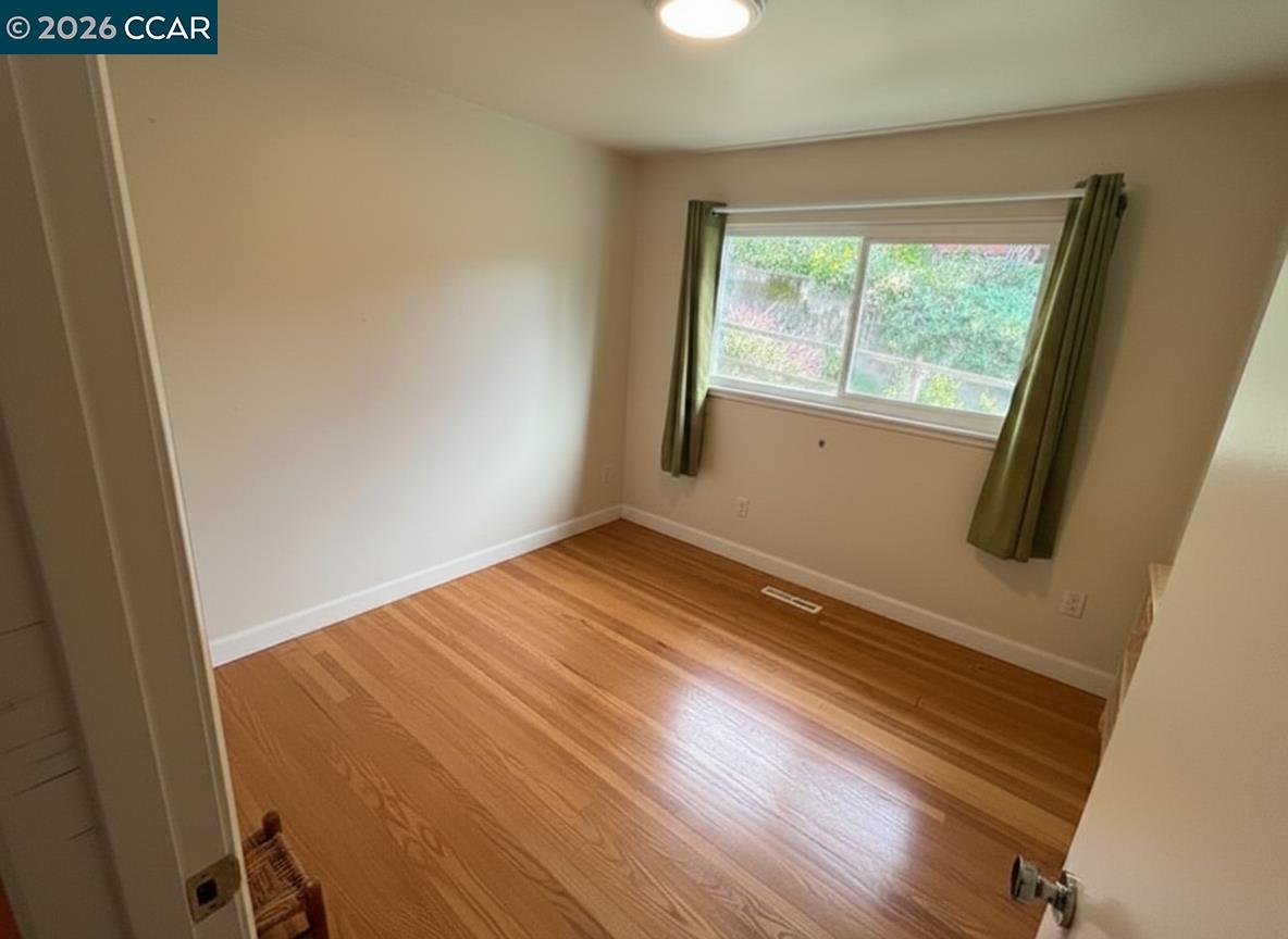 Detail Gallery Image 7 of 18 For 7830 Shevlin Place, El Cerrito,  CA 94530 - 3 Beds | 2 Baths