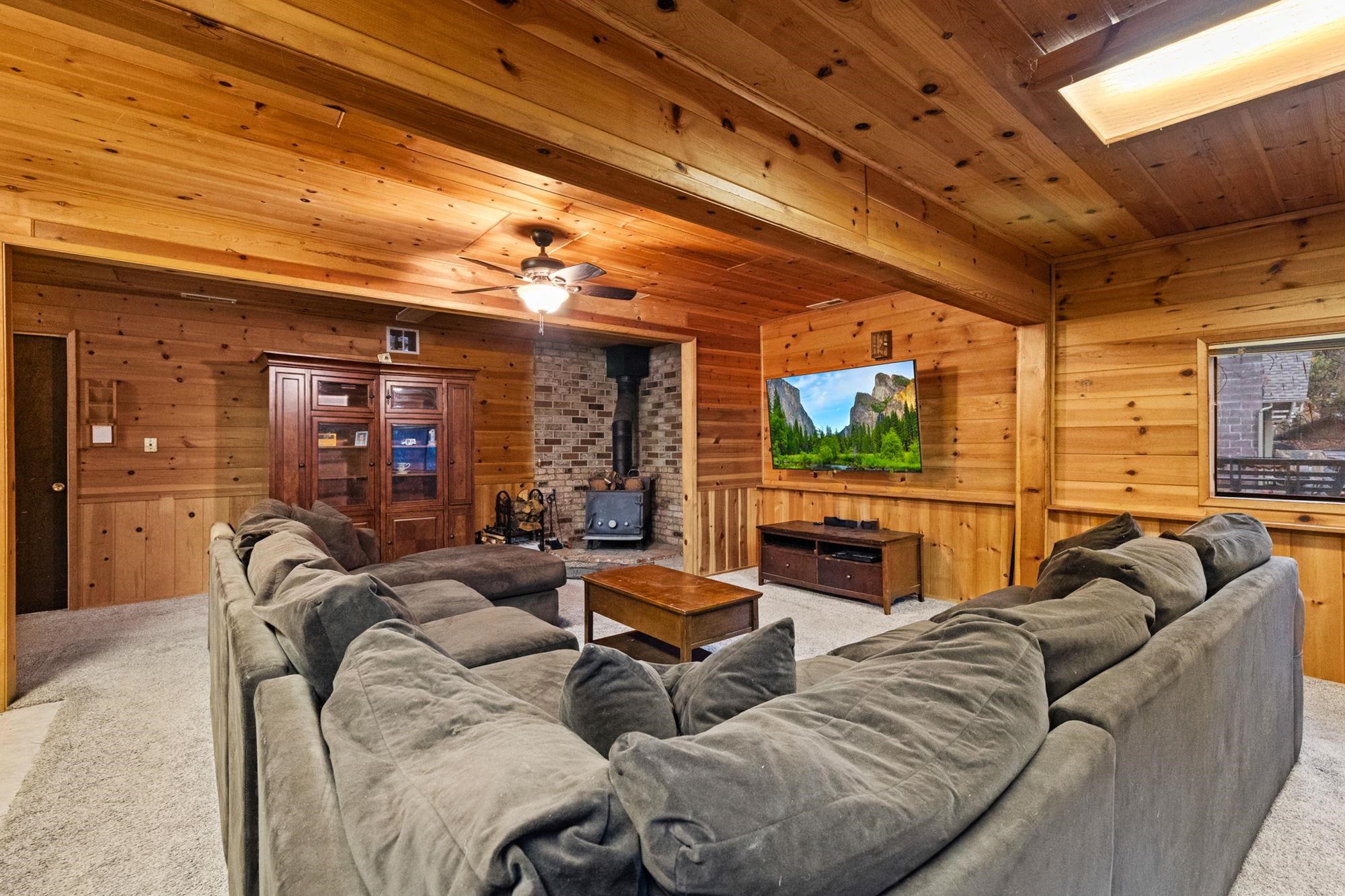 Detail Gallery Image 12 of 23 For 17851 Robin Rd, Twain Harte,  CA 95383 - 4 Beds | 3 Baths