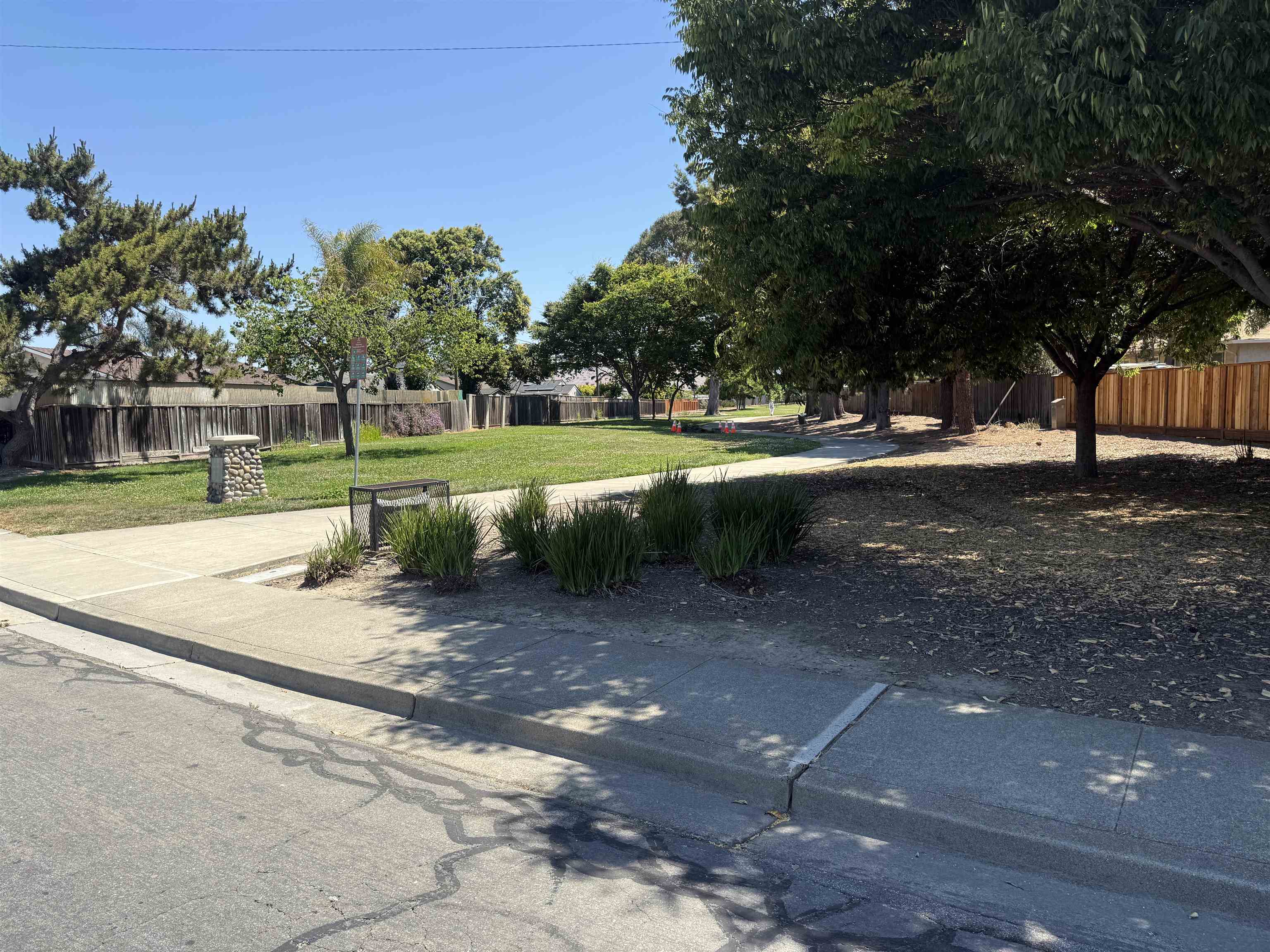 Detail Gallery Image 24 of 26 For 35345 Cabral Dr, Fremont,  CA 94536 - 3 Beds | 2 Baths