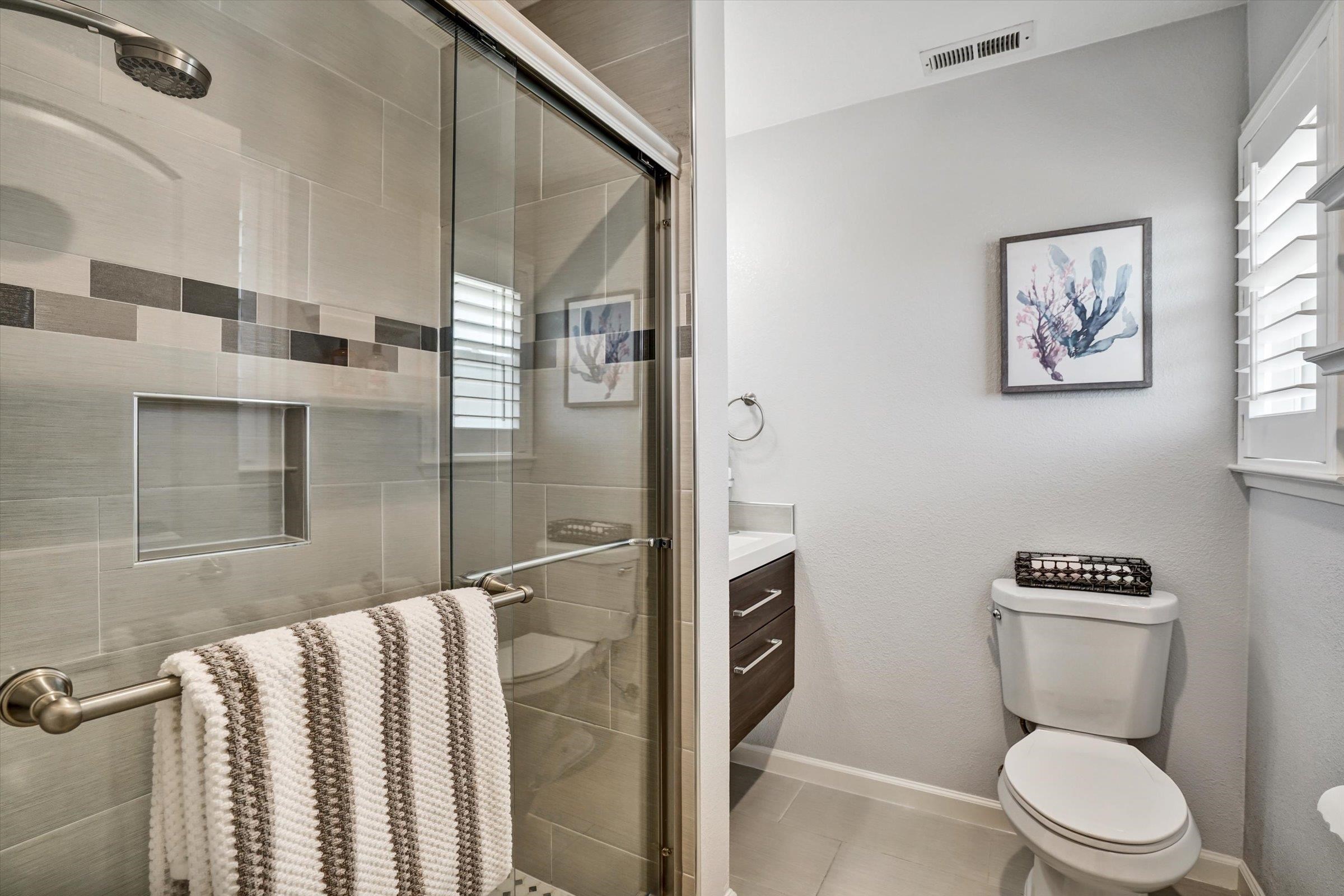 Detail Gallery Image 36 of 41 For 13921 Tahiti Rd, San Leandro,  CA 94577 - 3 Beds | 2 Baths