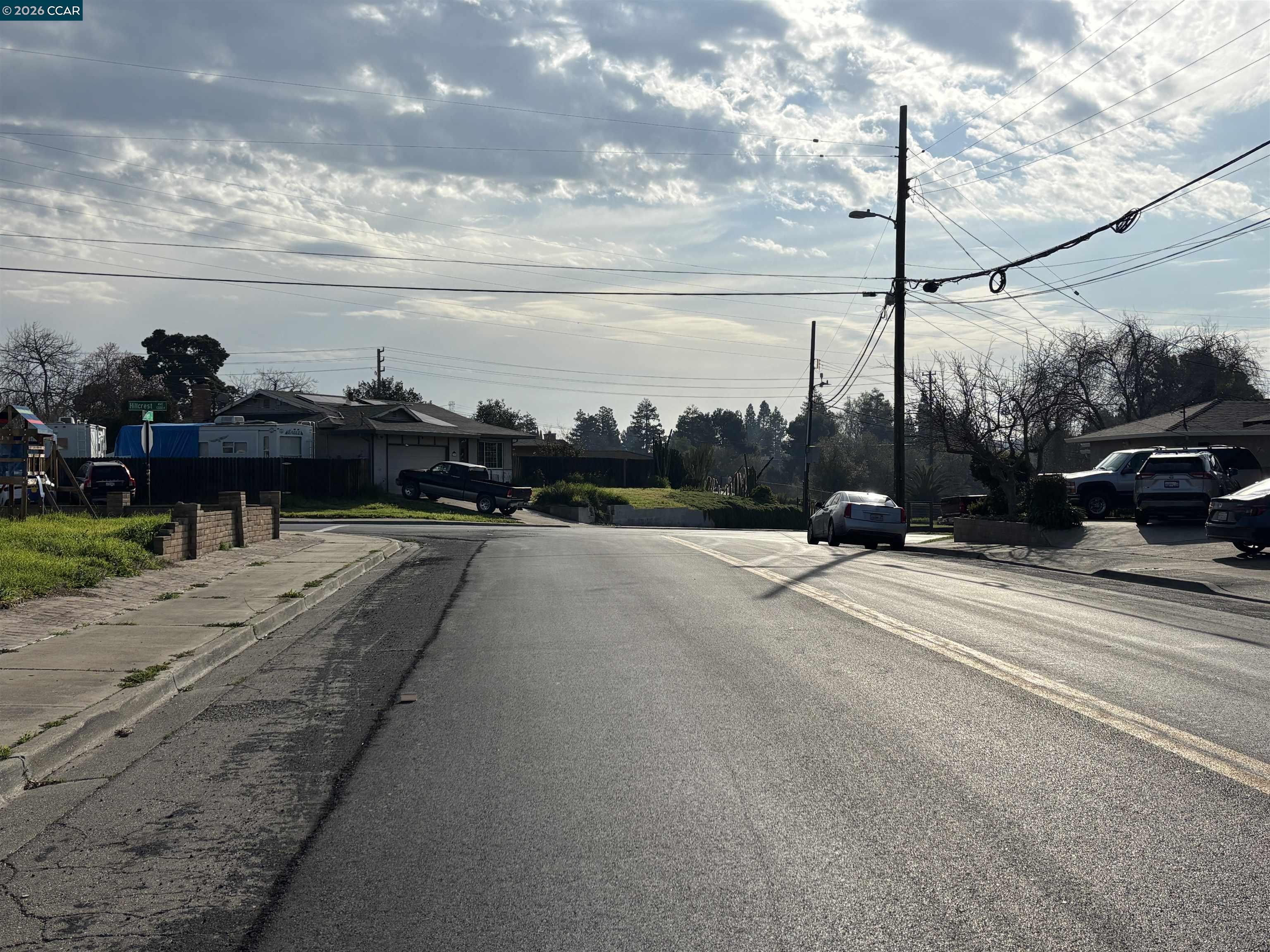 Detail Gallery Image 3 of 22 For 1304 E 13th St, Antioch,  CA 94509 - 3 Beds | 2 Baths