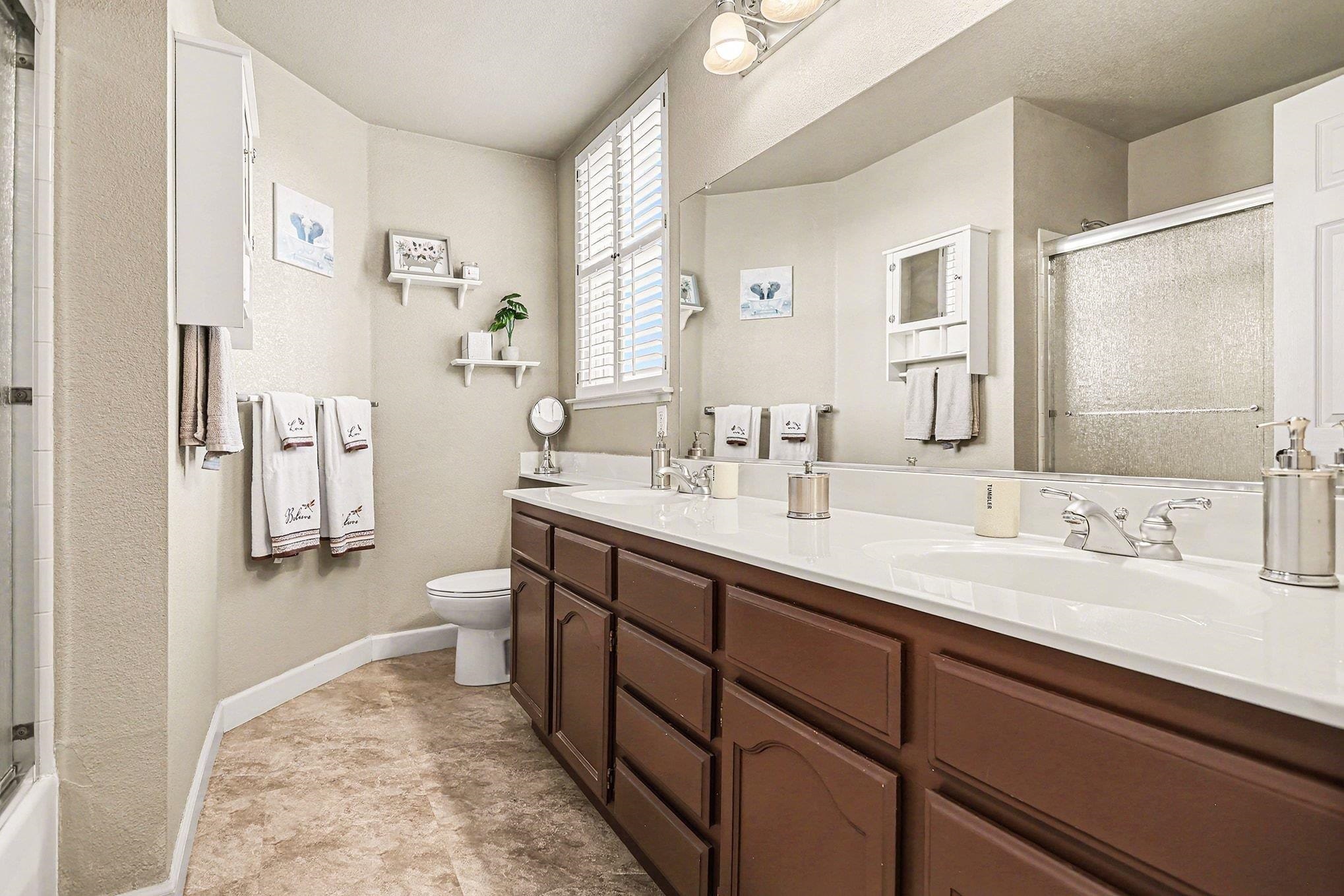 Detail Gallery Image 32 of 41 For 4824 Woodbridge Way, Antioch,  CA 94531 - 4 Beds | 3 Baths