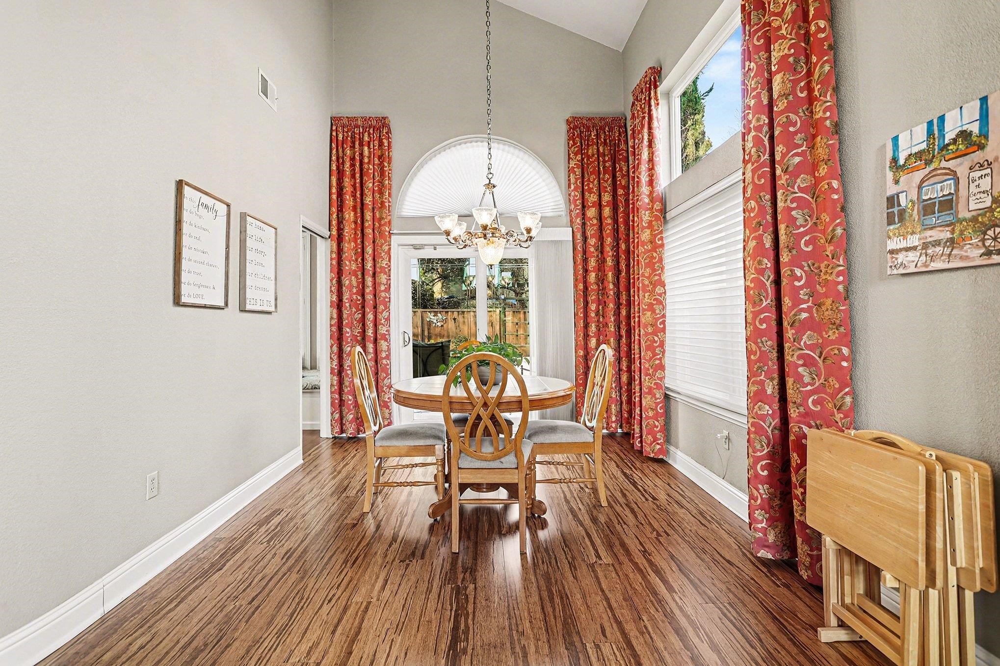 Detail Gallery Image 9 of 41 For 4824 Woodbridge Way, Antioch,  CA 94531 - 4 Beds | 3 Baths