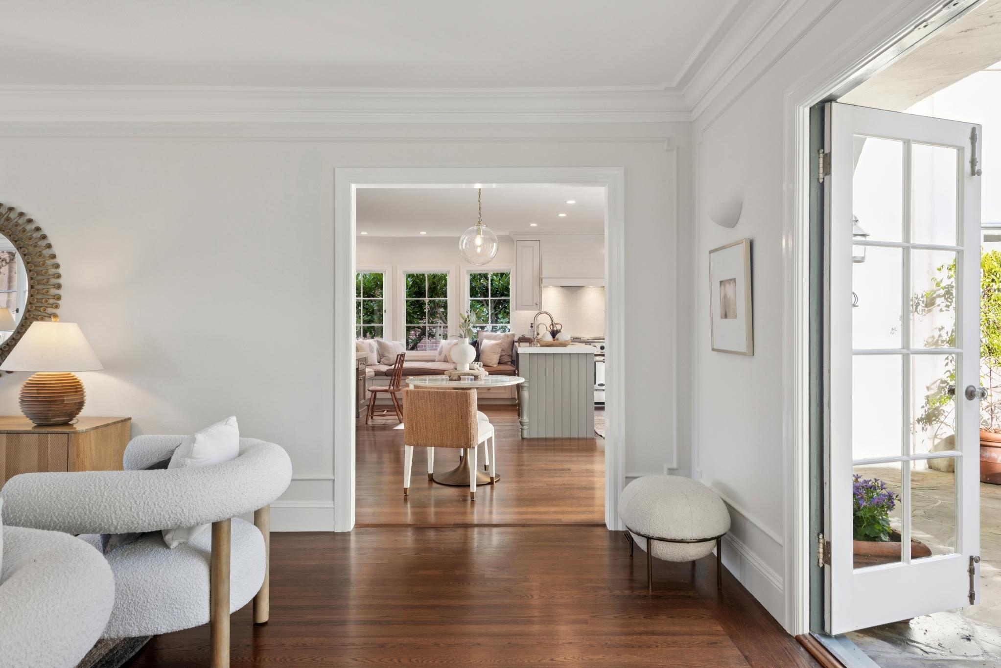 Detail Gallery Image 13 of 57 For 136 Waldo Ave, Piedmont,  CA 94611 - 5 Beds | 2/1 Baths