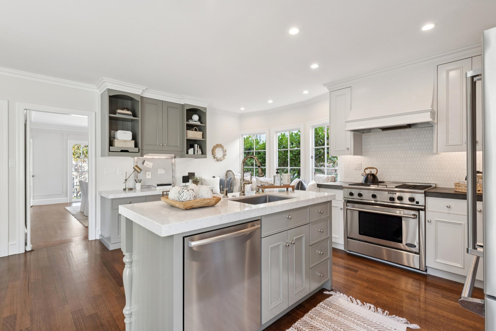 Detail Gallery Image 20 of 57 For 136 Waldo Ave, Piedmont,  CA 94611 - 5 Beds | 2/1 Baths