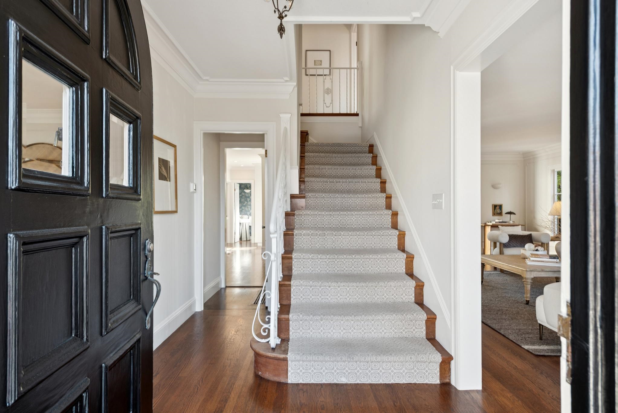 Detail Gallery Image 7 of 57 For 136 Waldo Ave, Piedmont,  CA 94611 - 5 Beds | 2/1 Baths