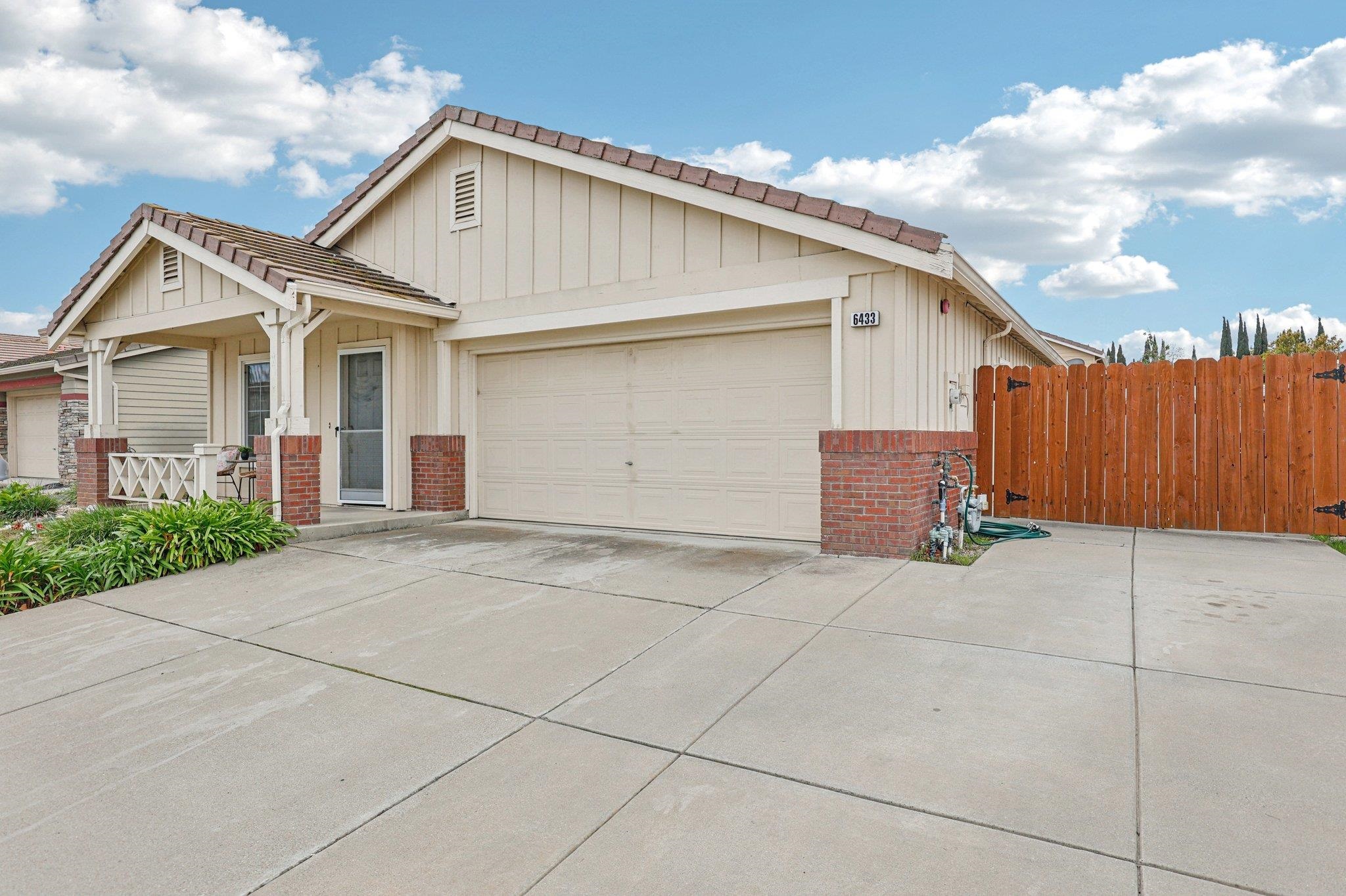 Detail Gallery Image 4 of 37 For 6433 Aspenwood, Livermore,  CA 94551 - 3 Beds | 2 Baths
