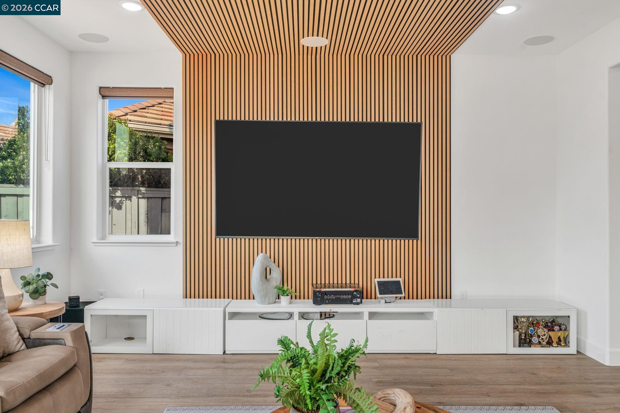 Detail Gallery Image 12 of 52 For 1553 S Perkins Place, Mountain House,  CA 95391-8222 - 4 Beds | 3/1 Baths