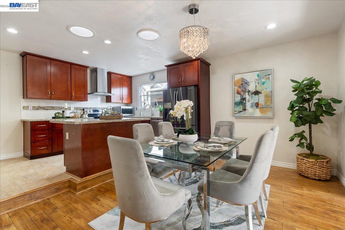 Detail Gallery Image 11 of 41 For 40207 Condon St, Fremont,  CA 94538 - 3 Beds | 2 Baths