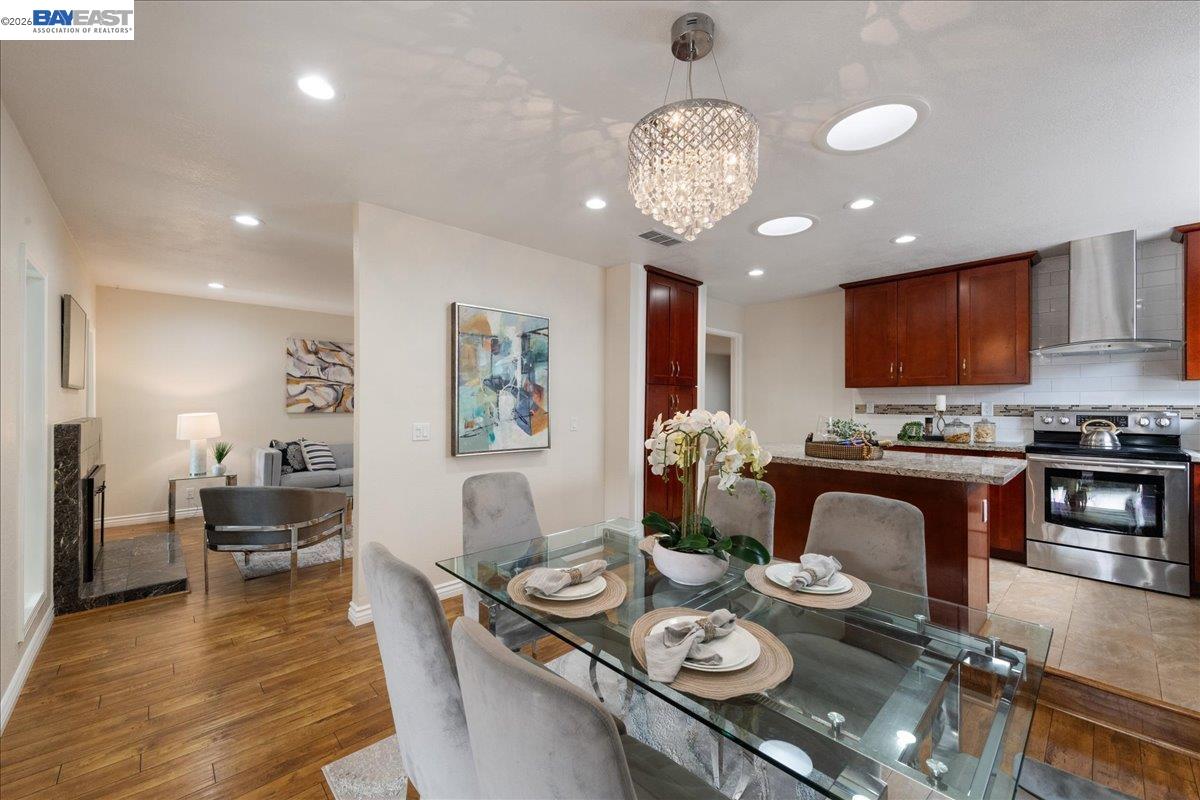 Detail Gallery Image 13 of 41 For 40207 Condon St, Fremont,  CA 94538 - 3 Beds | 2 Baths