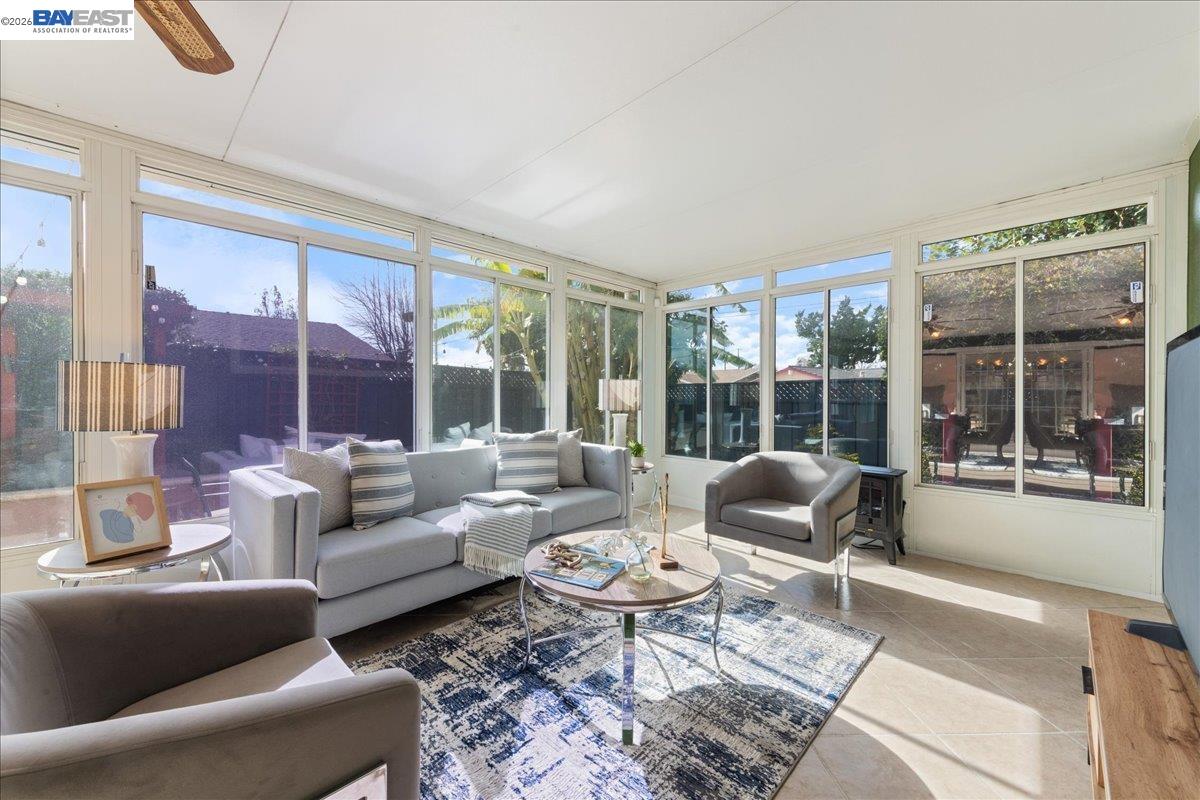 Detail Gallery Image 15 of 41 For 40207 Condon St, Fremont,  CA 94538 - 3 Beds | 2 Baths