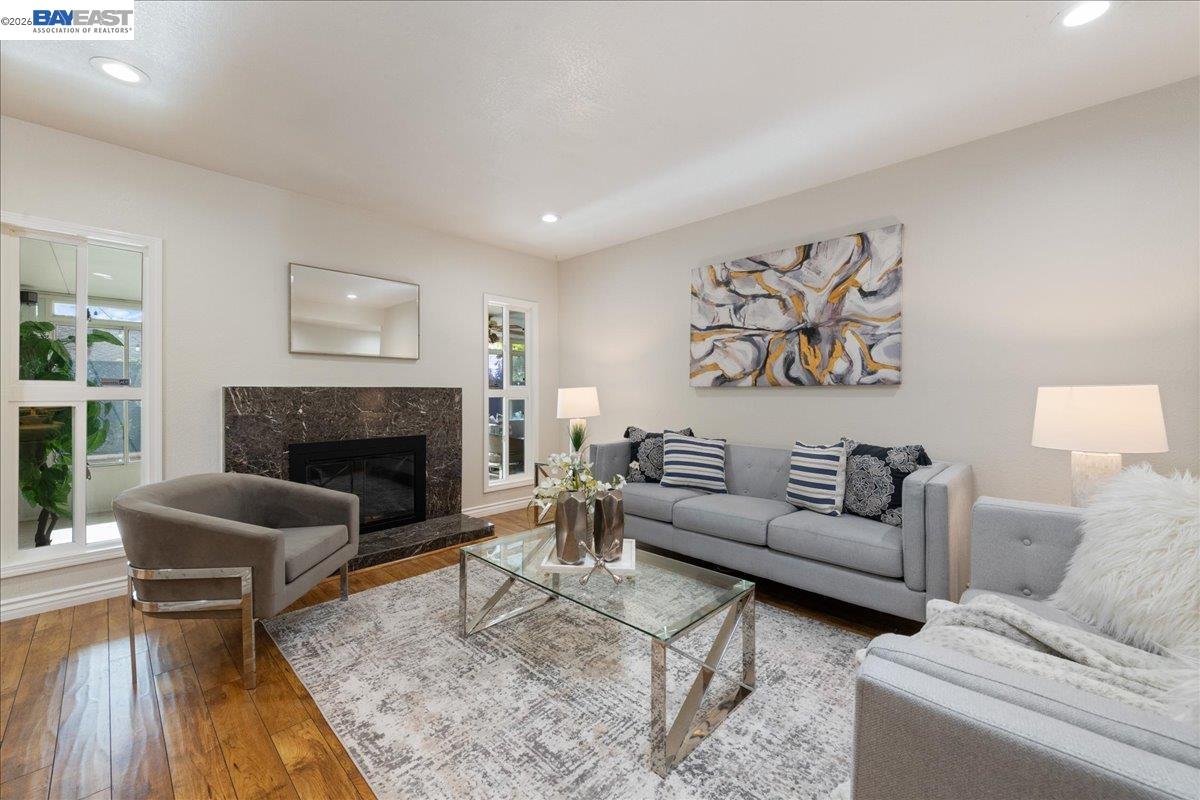 Detail Gallery Image 10 of 41 For 40207 Condon St, Fremont,  CA 94538 - 3 Beds | 2 Baths