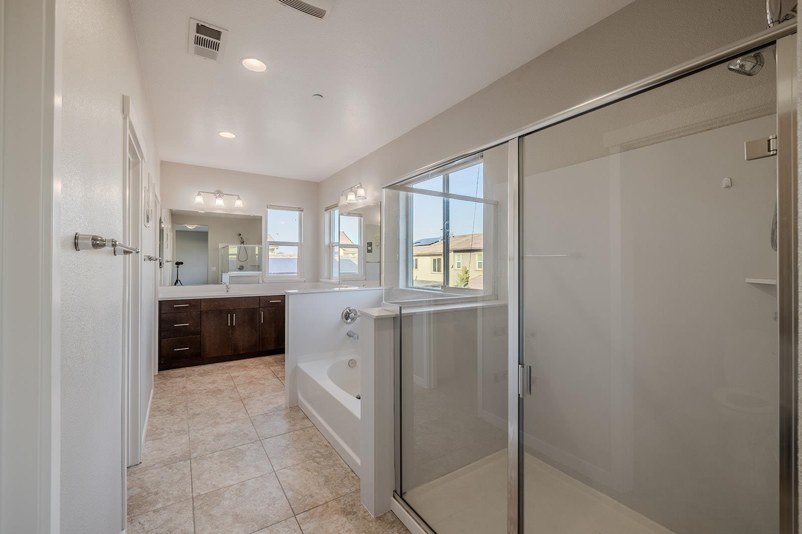 Detail Gallery Image 25 of 43 For 624 Brinwood Way, Oakley,  CA 94561-3087 - 4 Beds | 3 Baths