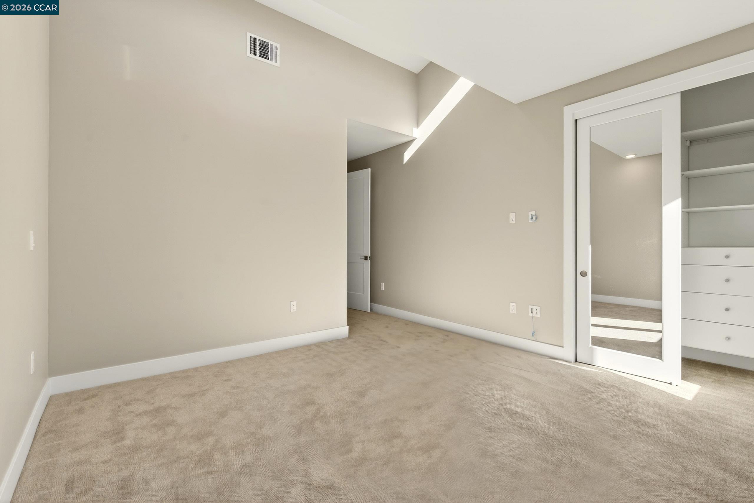 Detail Gallery Image 13 of 15 For 90 Woodbury Highlands Place #12,  Lafayette,  CA 94549 - 2 Beds | 2/1 Baths