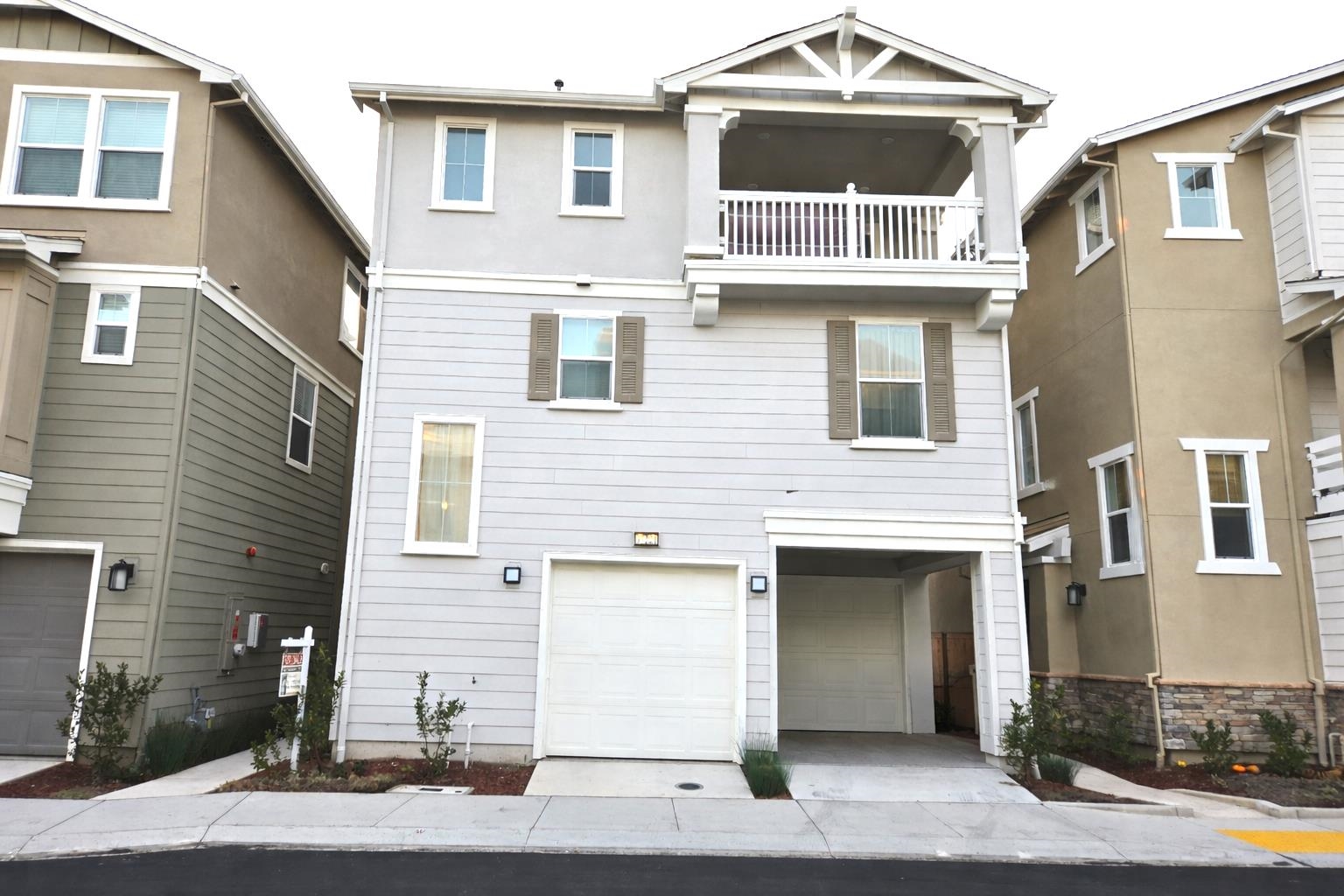 Front Image Thumbnail for BE41123249