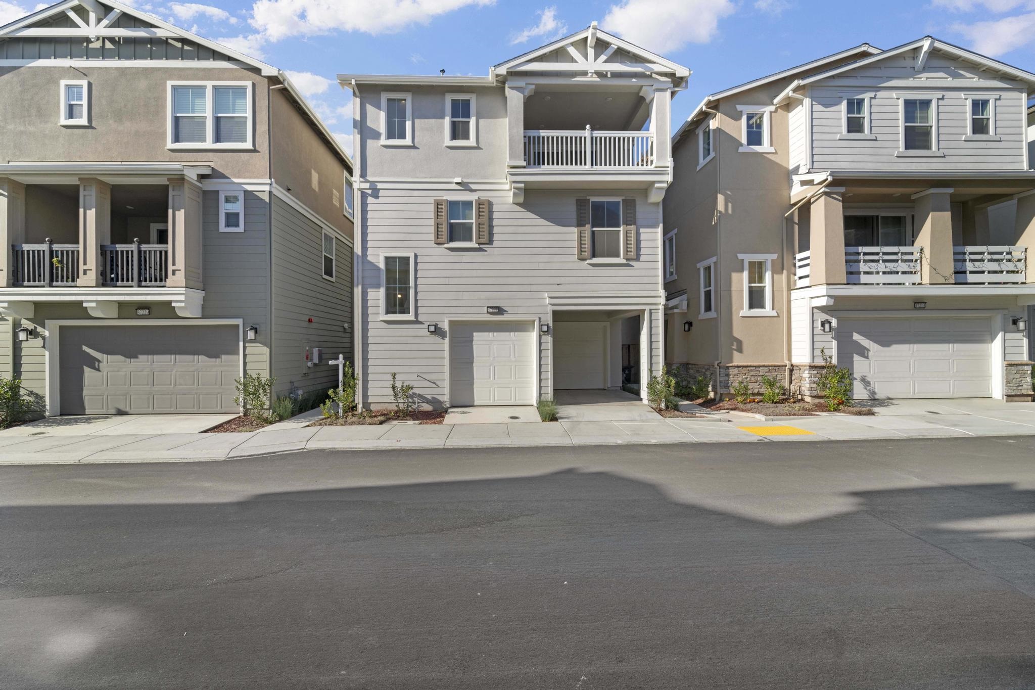 Detail Gallery Image 2 of 59 For 37221 Salt Pond Pl, Newark,  CA 94560 - 4 Beds | 4 Baths