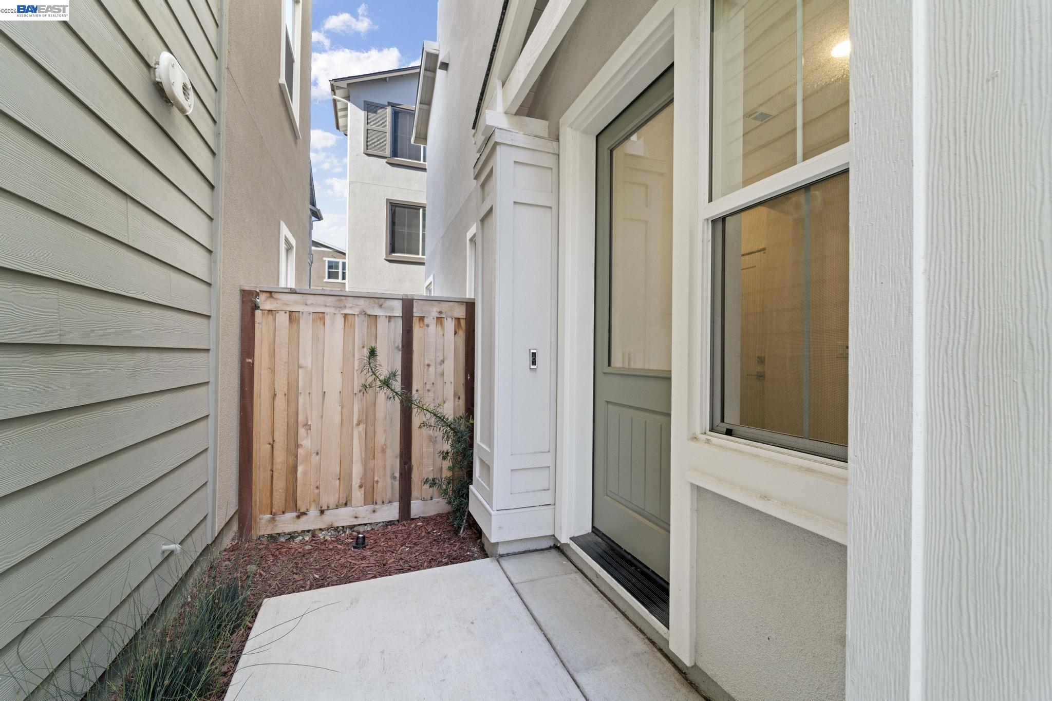 Detail Gallery Image 7 of 59 For 37221 Salt Pond Pl, Newark,  CA 94560 - 4 Beds | 4 Baths