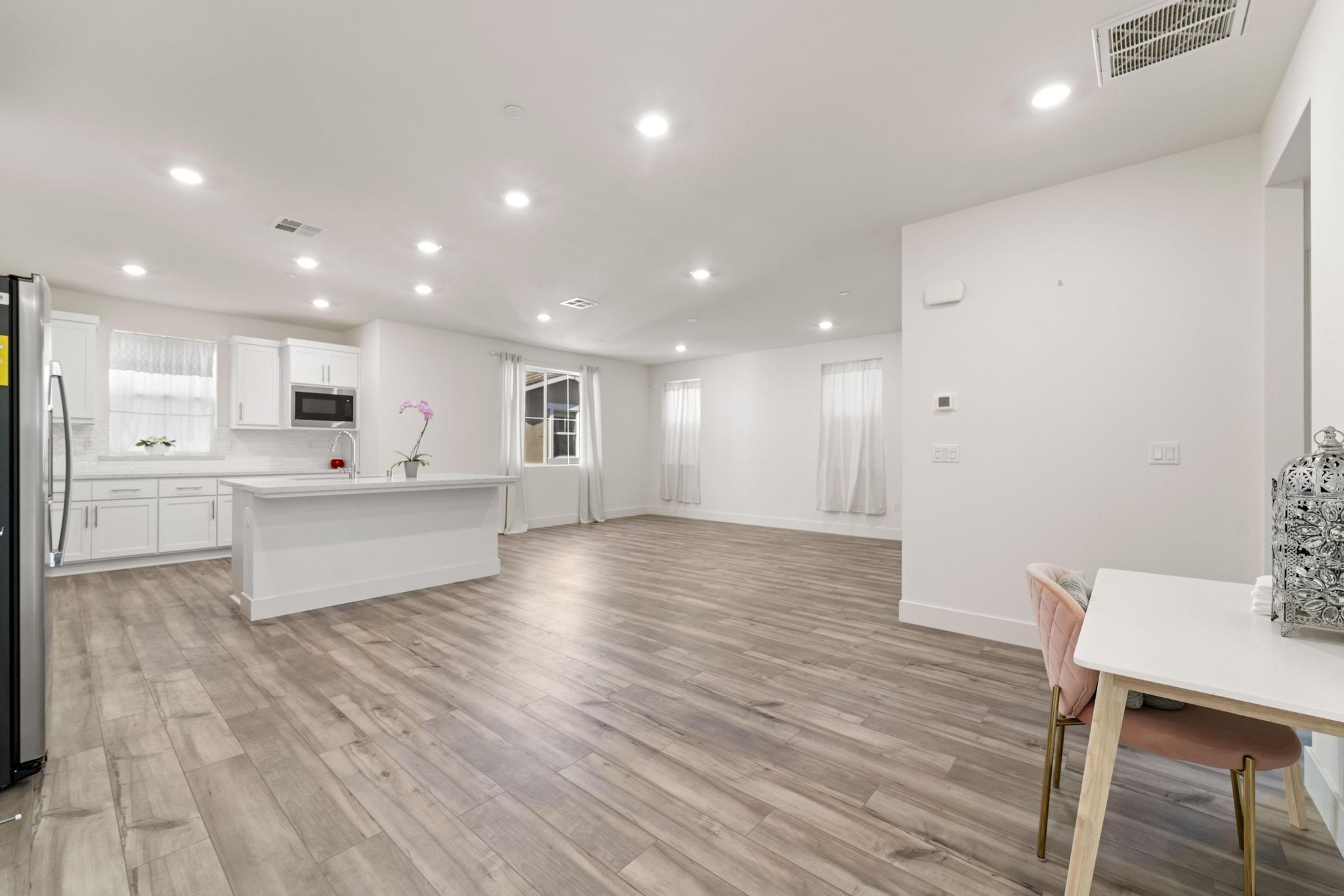 Detail Gallery Image 10 of 59 For 37221 Salt Pond Pl, Newark,  CA 94560 - 4 Beds | 4 Baths