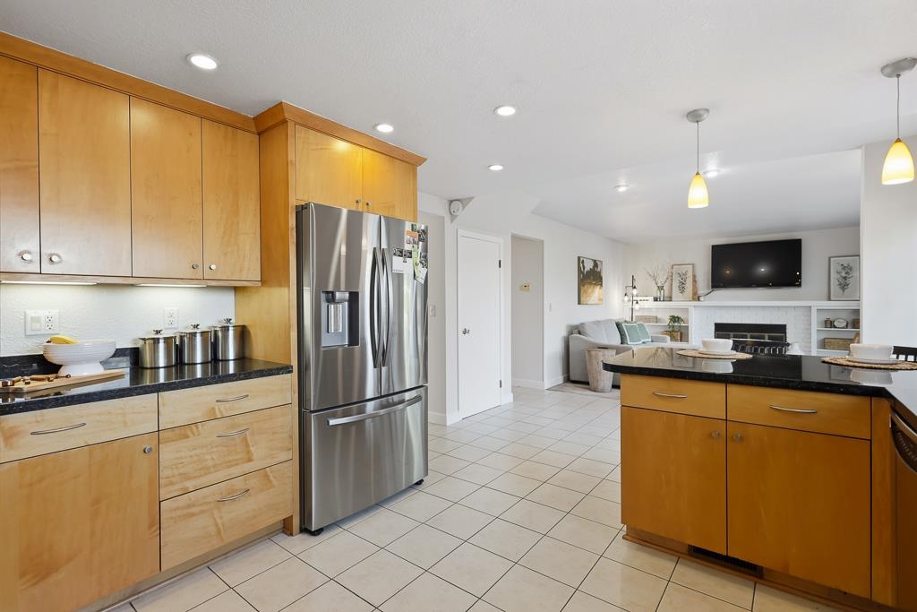 Detail Gallery Image 22 of 60 For 11868 Bloomington Way, Dublin,  CA 94568 - 5 Beds | 2/1 Baths