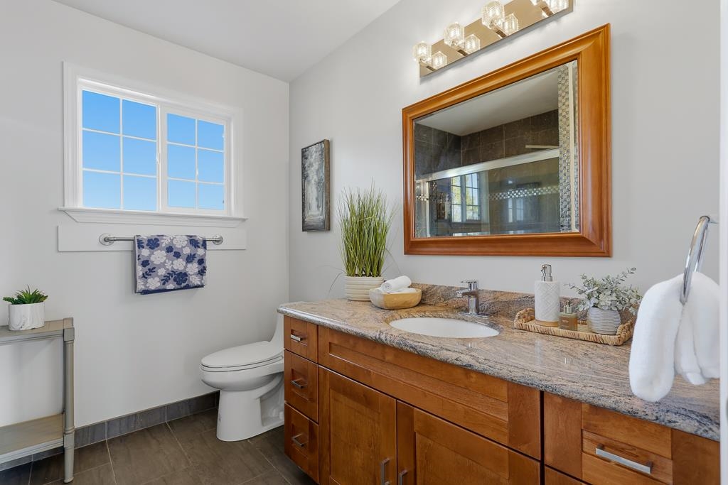 Detail Gallery Image 36 of 60 For 11868 Bloomington Way, Dublin,  CA 94568 - 5 Beds | 2/1 Baths