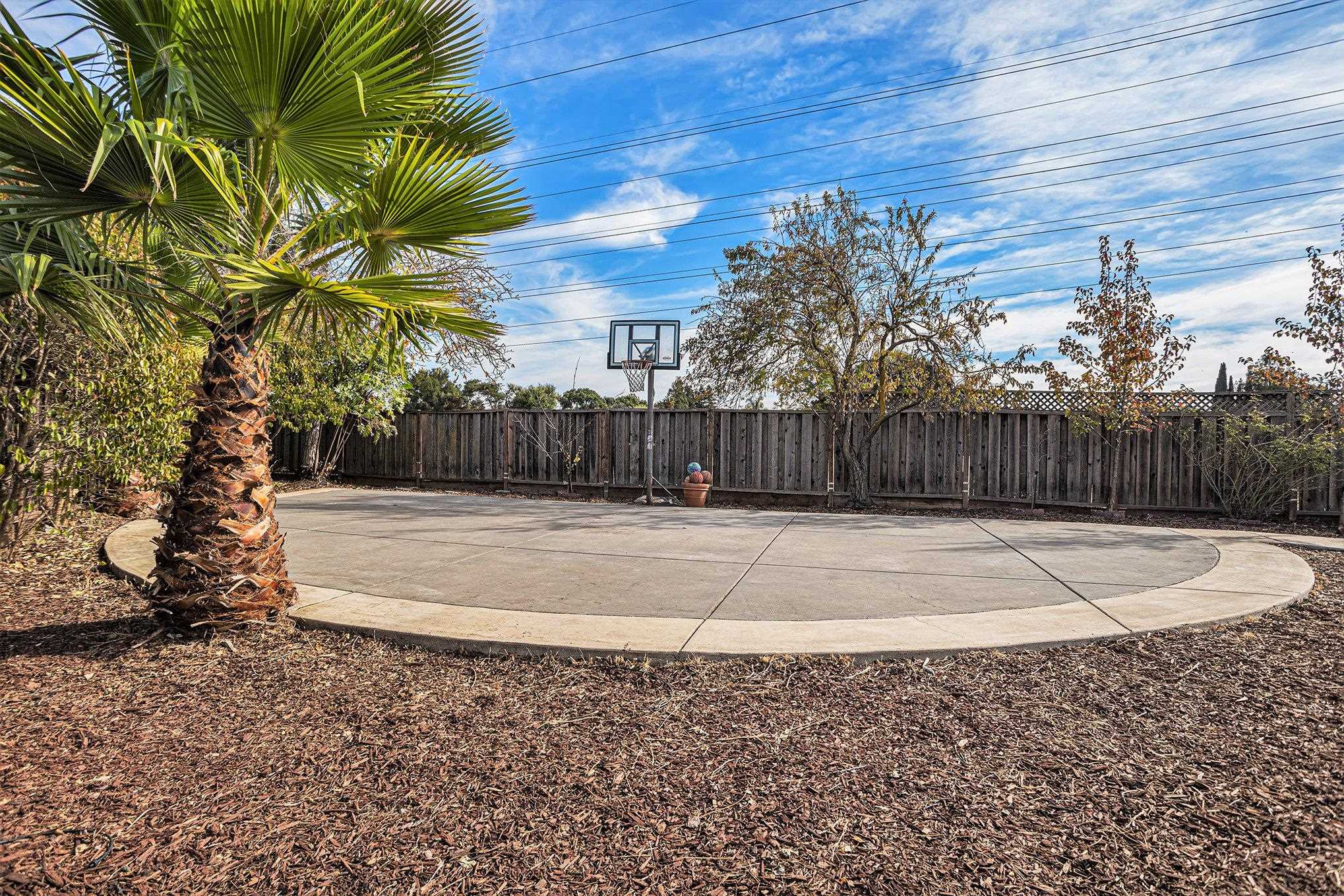 Detail Gallery Image 15 of 24 For 25 Marilyn Pl, San Ramon,  CA 94583 - 4 Beds | 2 Baths