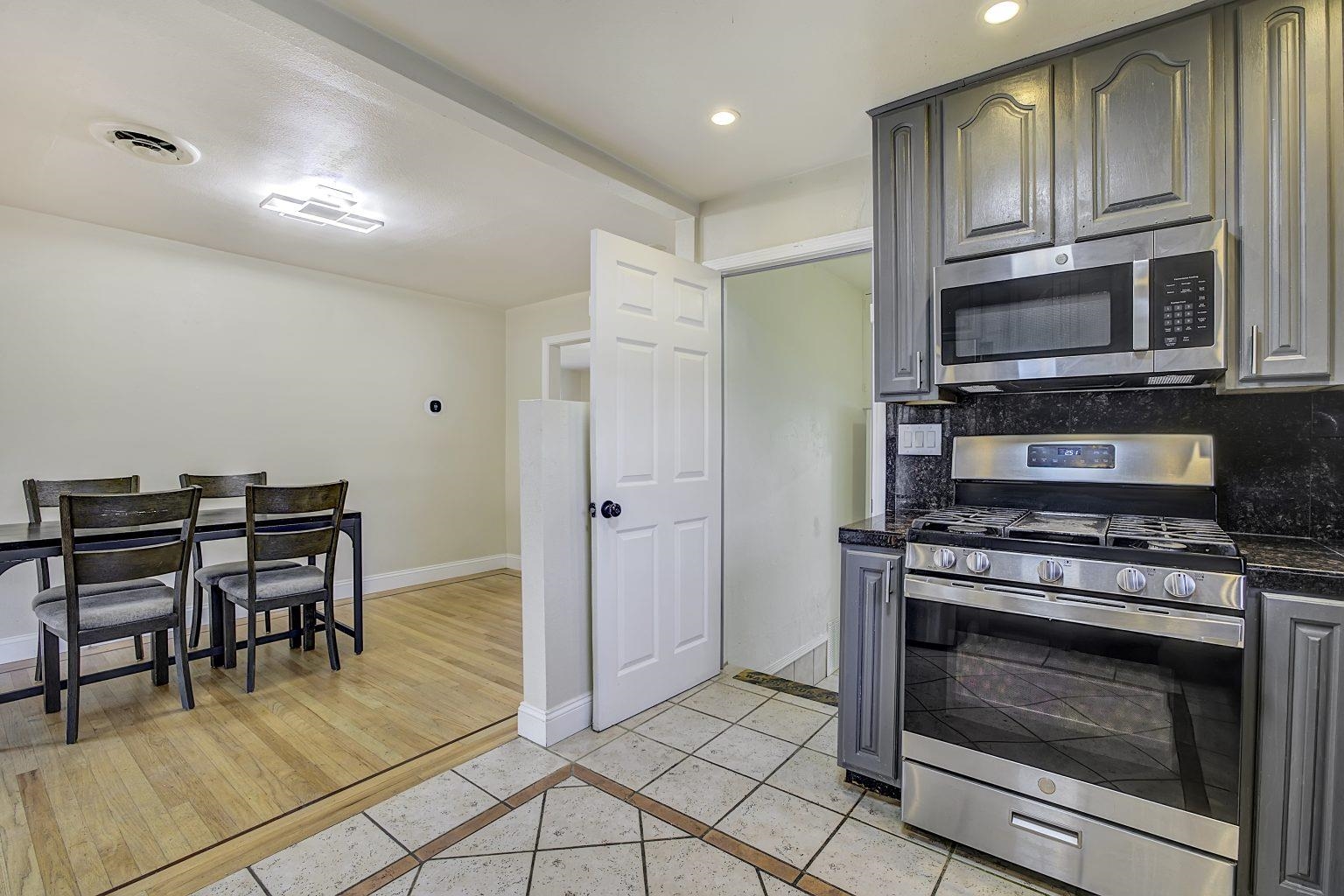 Detail Gallery Image 11 of 47 For 707 Newbury Ave, Antioch,  CA 94509 - 3 Beds | 1 Baths