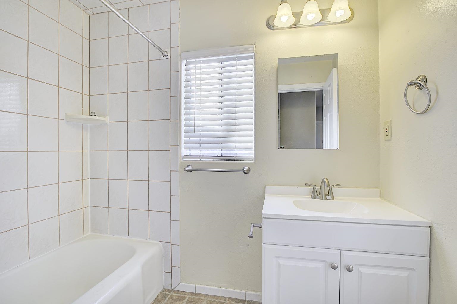 Detail Gallery Image 29 of 47 For 707 Newbury Ave, Antioch,  CA 94509 - 3 Beds | 1 Baths