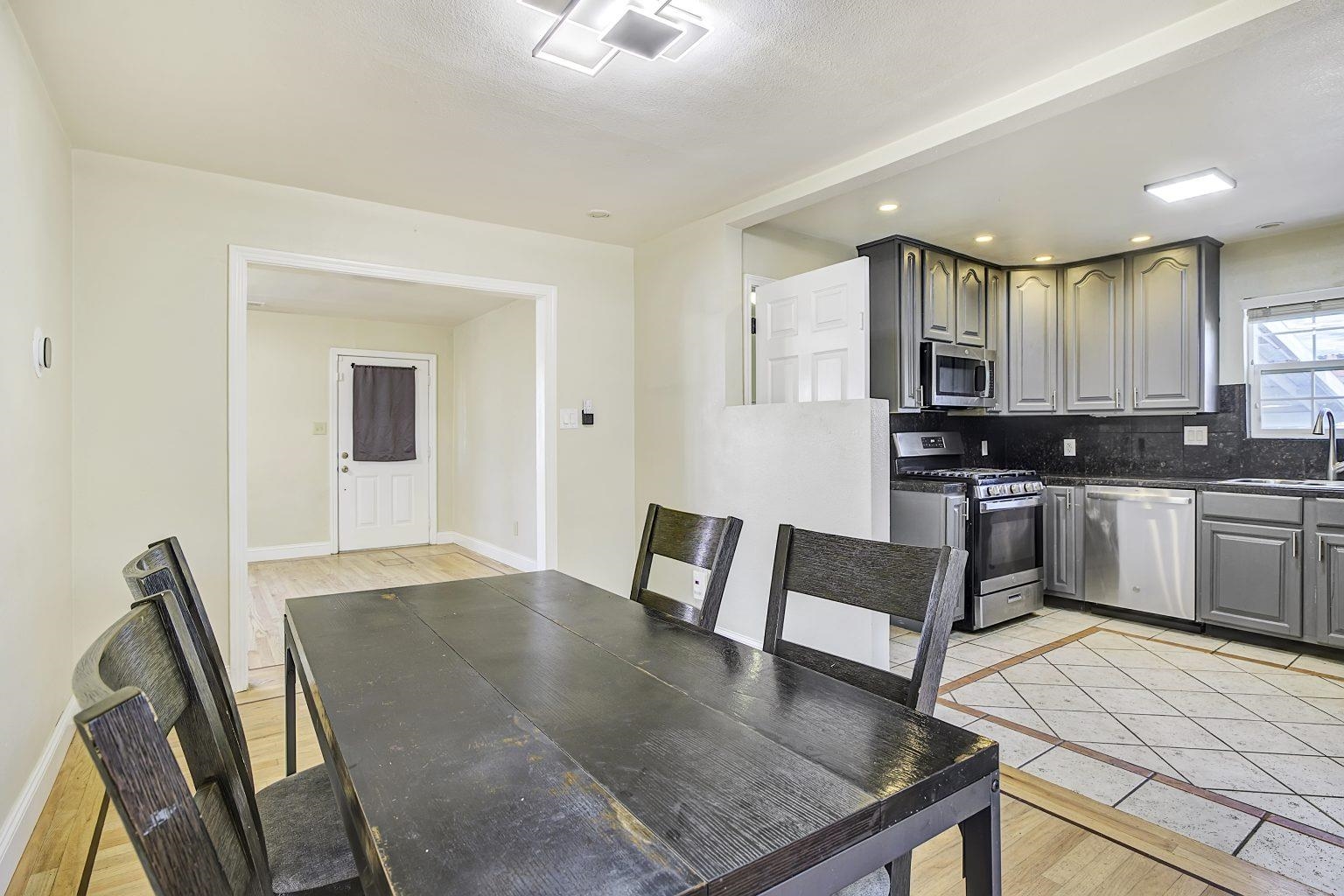 Detail Gallery Image 7 of 47 For 707 Newbury Ave, Antioch,  CA 94509 - 3 Beds | 1 Baths