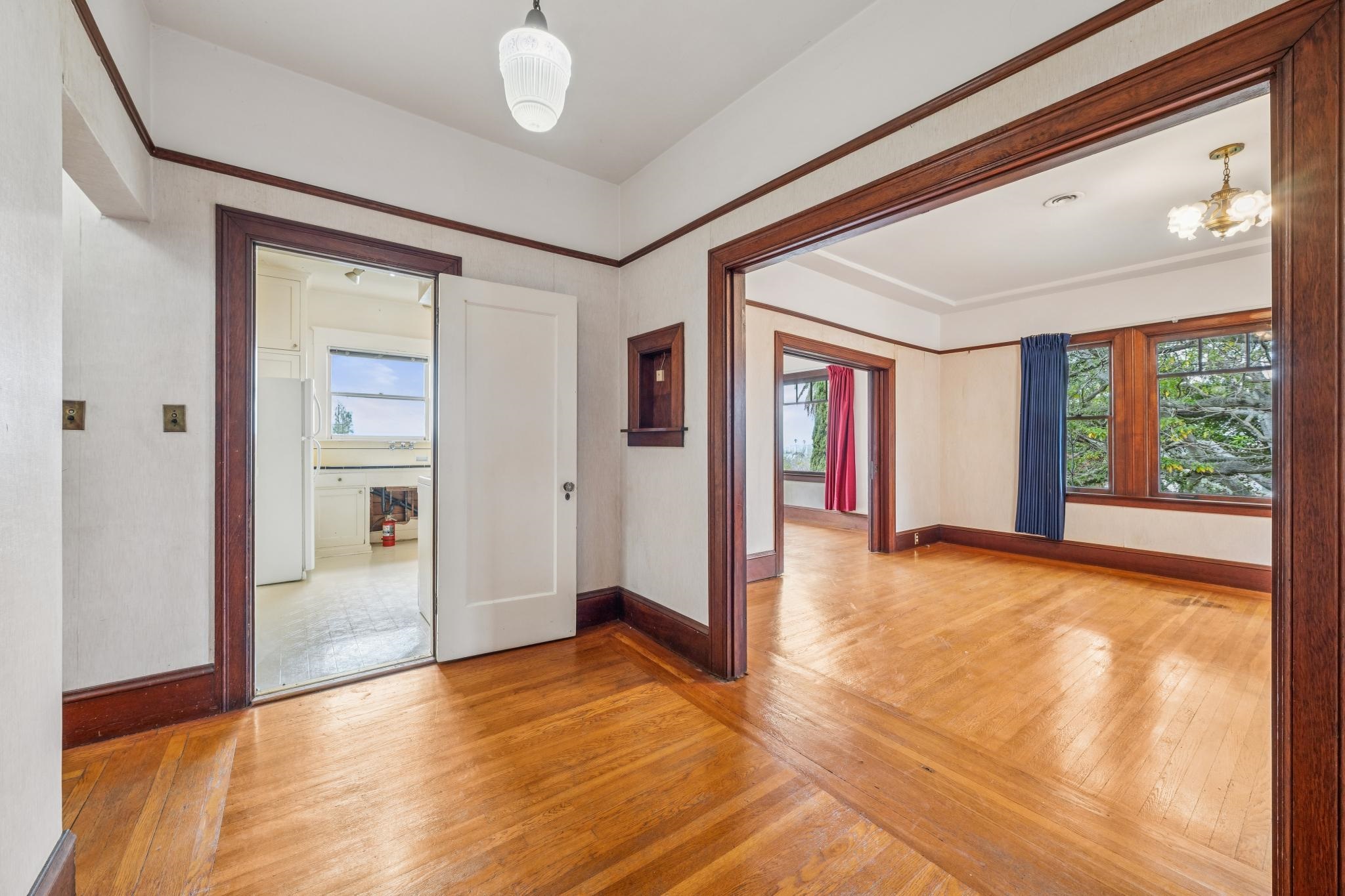 Detail Gallery Image 3 of 60 For 2600 Hilgard Ave, Berkeley,  CA 94709 - – Beds | – Baths