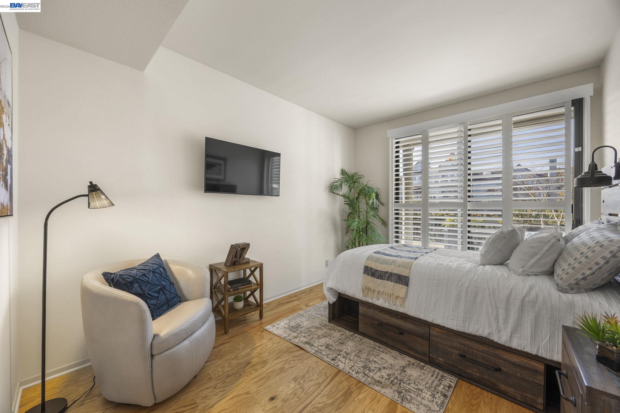 Detail Gallery Image 19 of 32 For 3009 Triumph Dr, Alameda,  CA 94501 - 2 Beds | 2 Baths