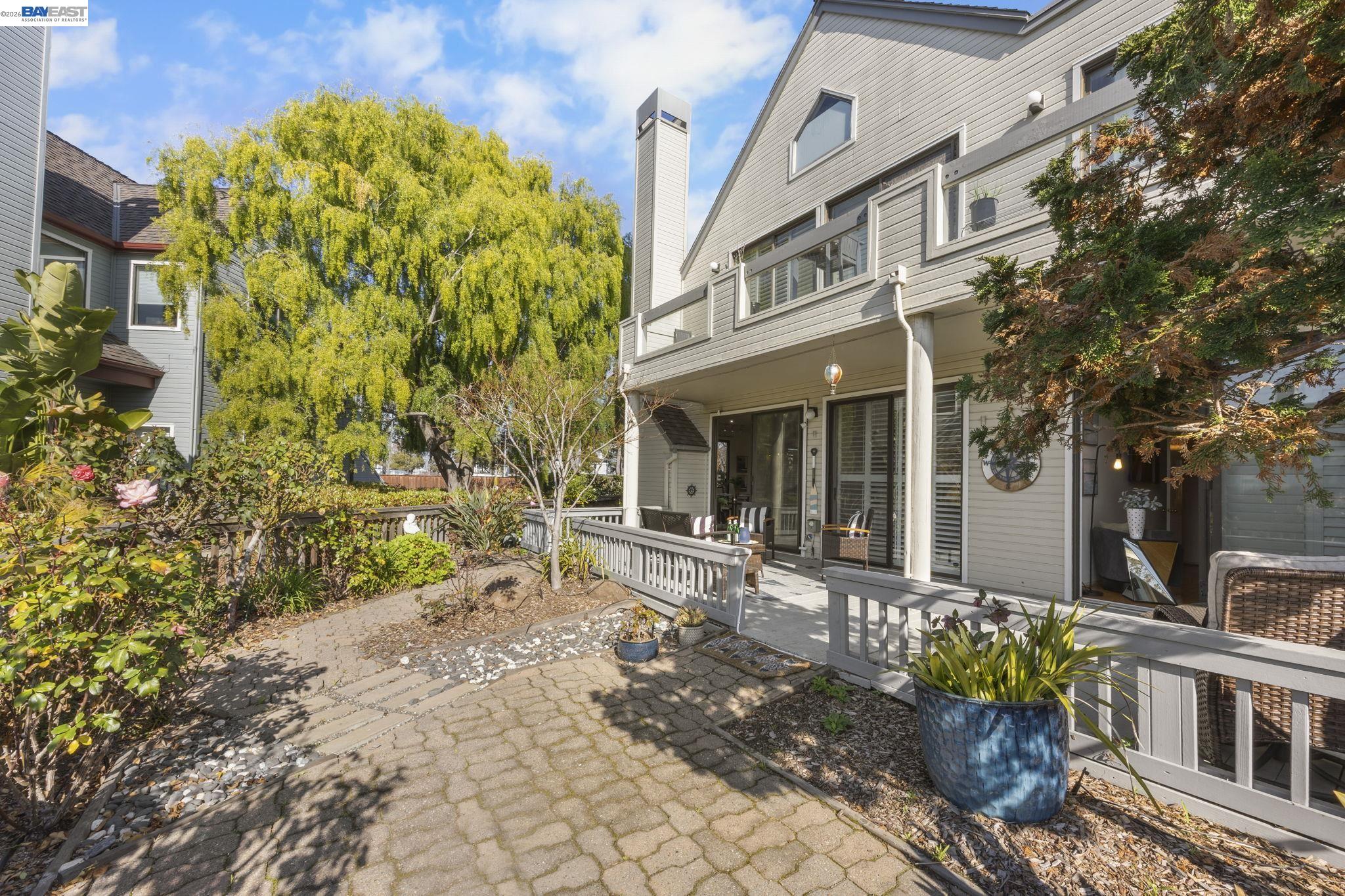 Detail Gallery Image 25 of 32 For 3009 Triumph Dr, Alameda,  CA 94501 - 2 Beds | 2 Baths