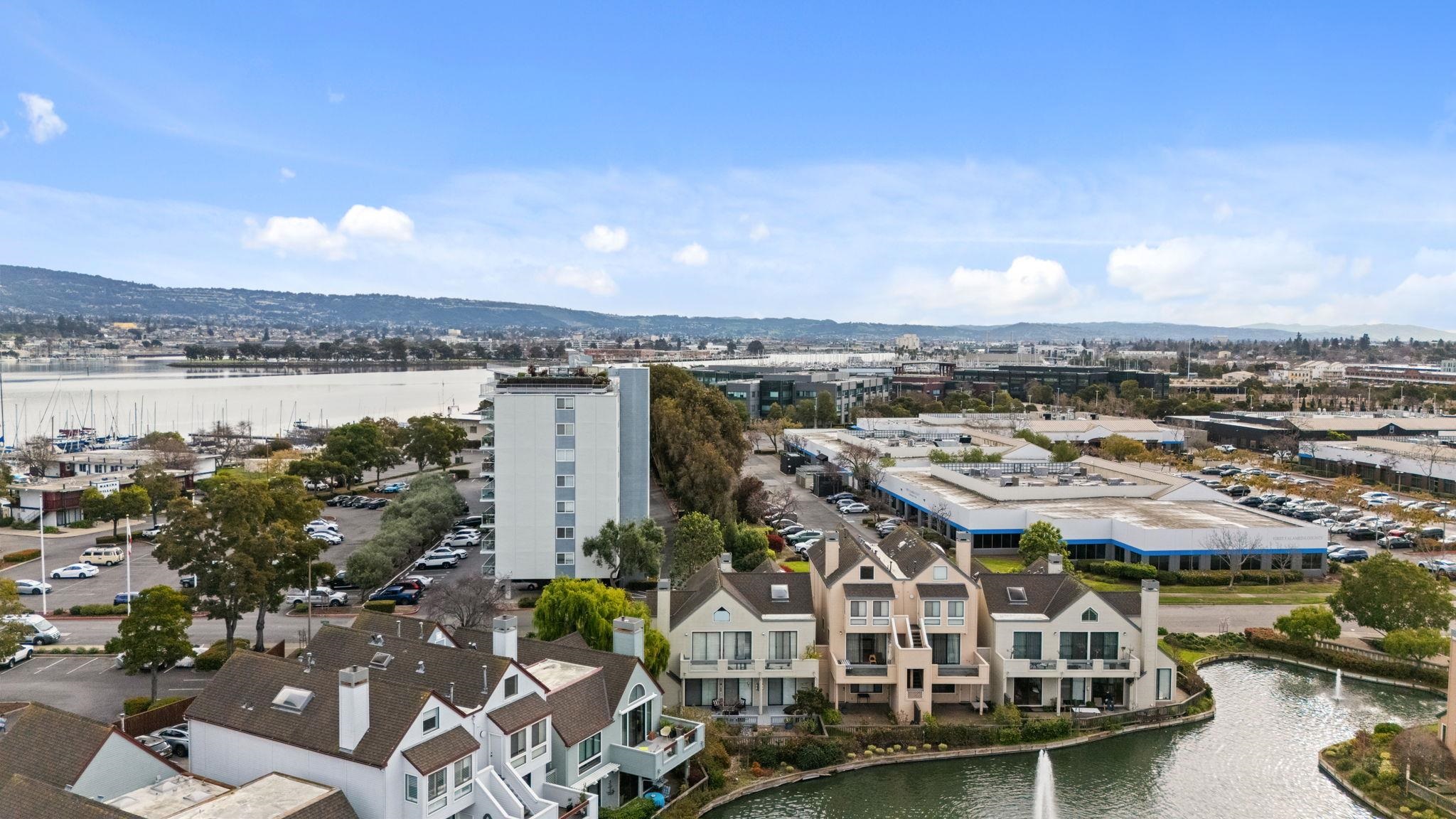 Detail Gallery Image 27 of 32 For 3009 Triumph Dr, Alameda,  CA 94501 - 2 Beds | 2 Baths