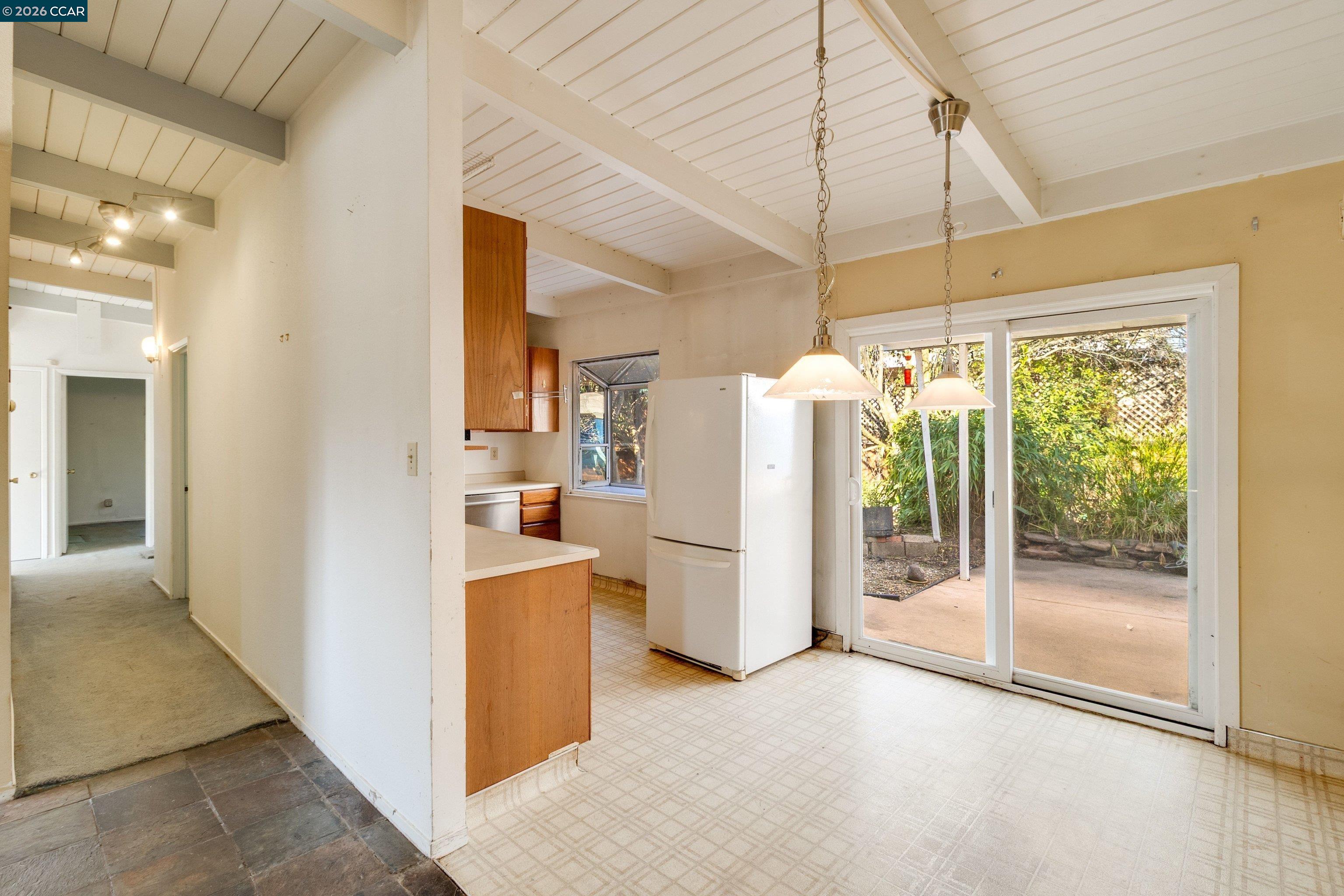 Detail Gallery Image 13 of 59 For 208 Los Gatos Ave, Vallejo,  CA 94589 - 3 Beds | 2 Baths