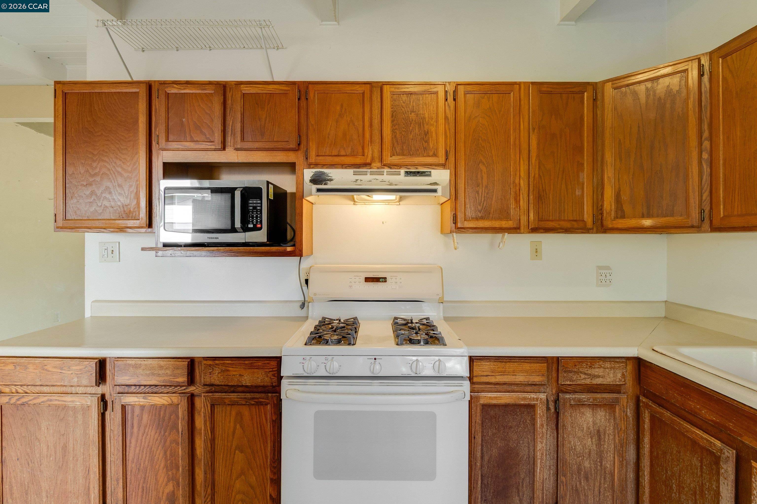 Detail Gallery Image 20 of 59 For 208 Los Gatos Ave, Vallejo,  CA 94589 - 3 Beds | 2 Baths