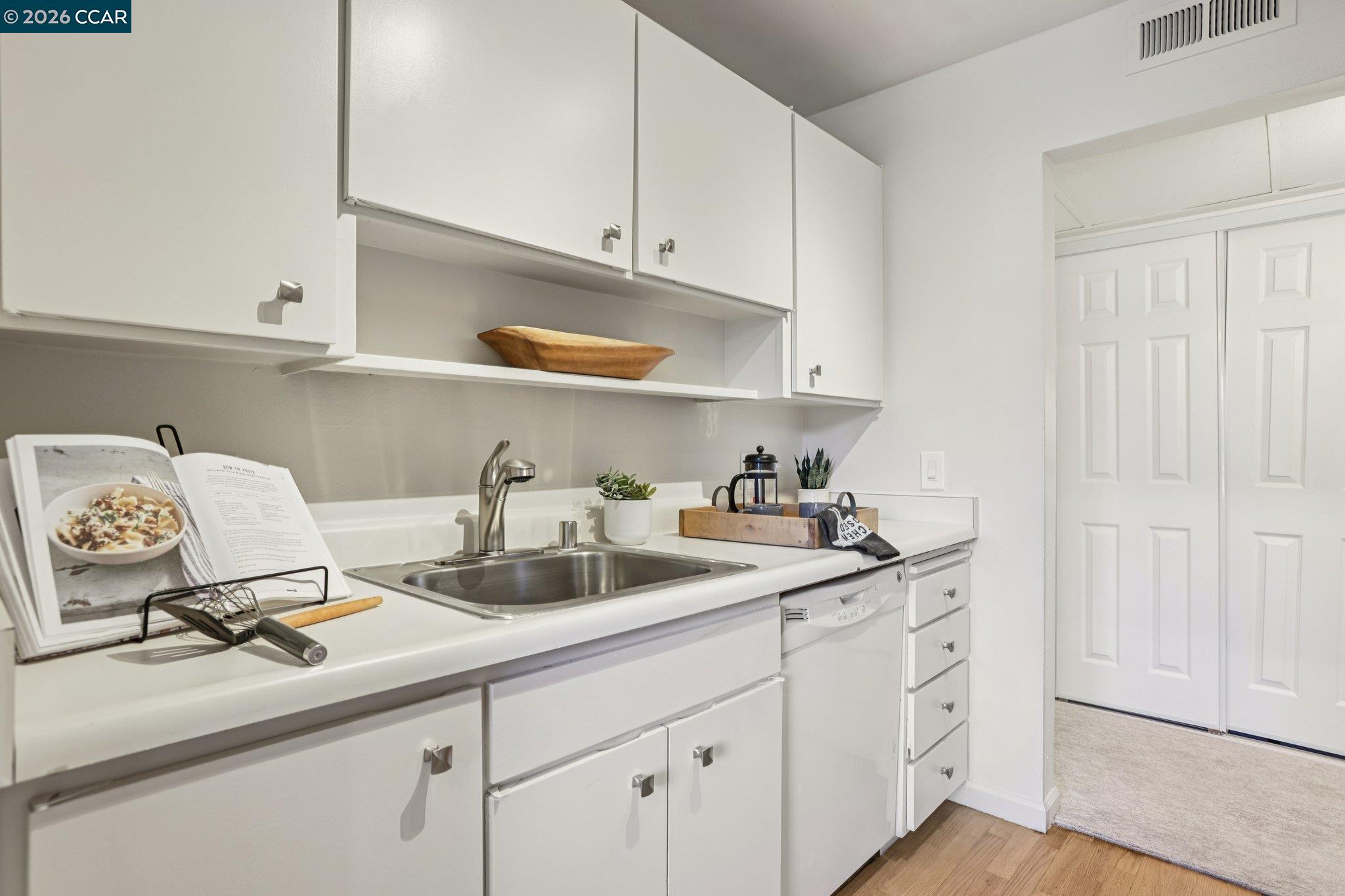 Photo #13: 41123271 Listing: Photo #13